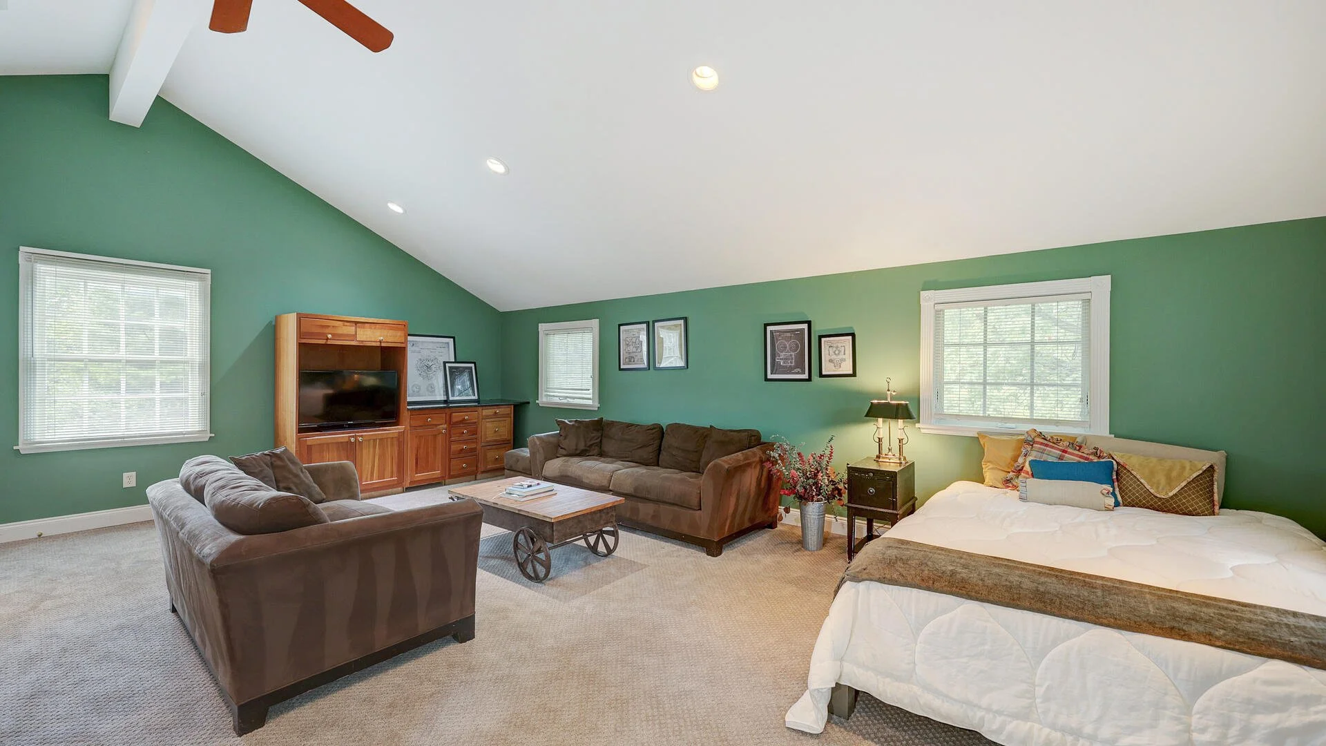 Bedroom-043-056-1920x1080.jpg