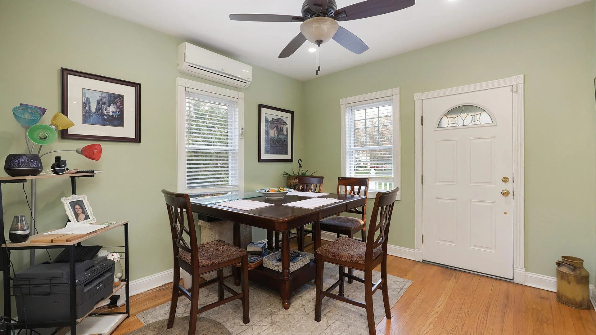 009-030-Dining Room-1920x1080.jpg