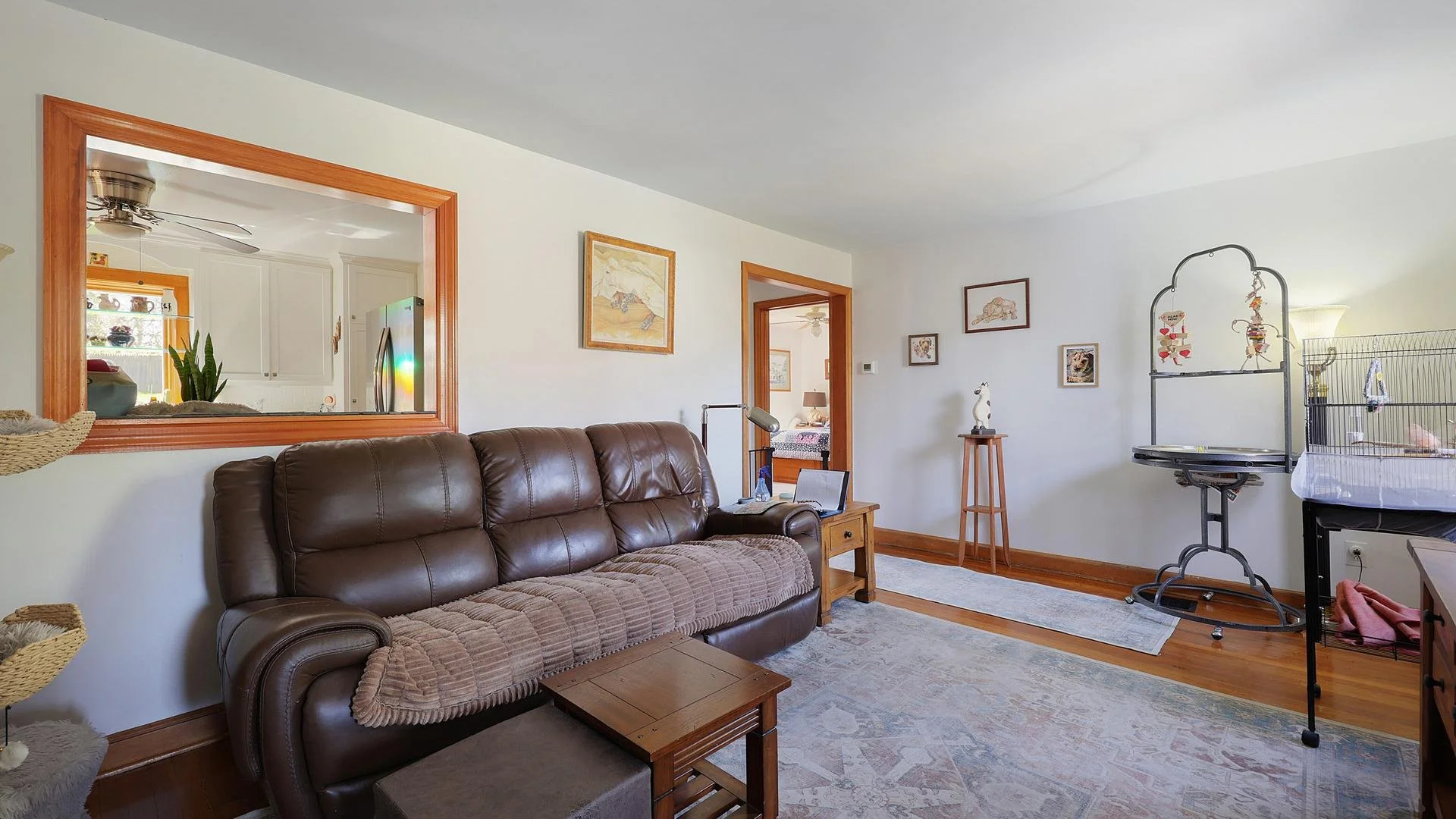 010-015-Living Room-1920x1080.jpg