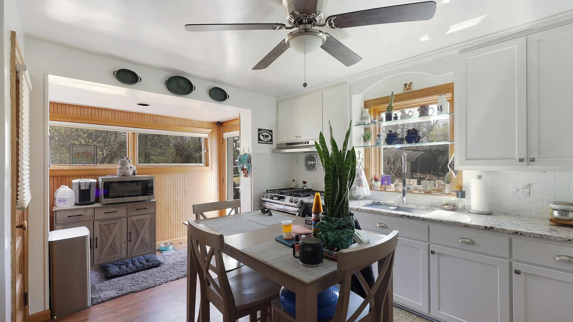 013-003-Kitchen-1920x1080.jpg