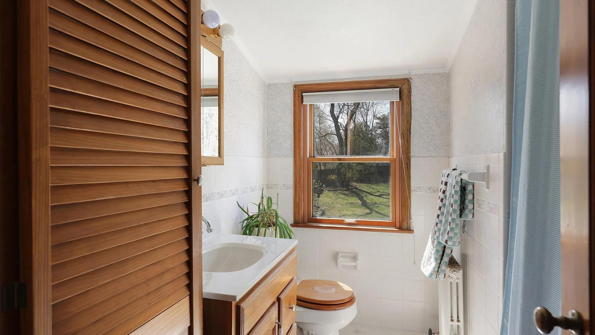 024-020-Bathroom-1920x1080.jpg