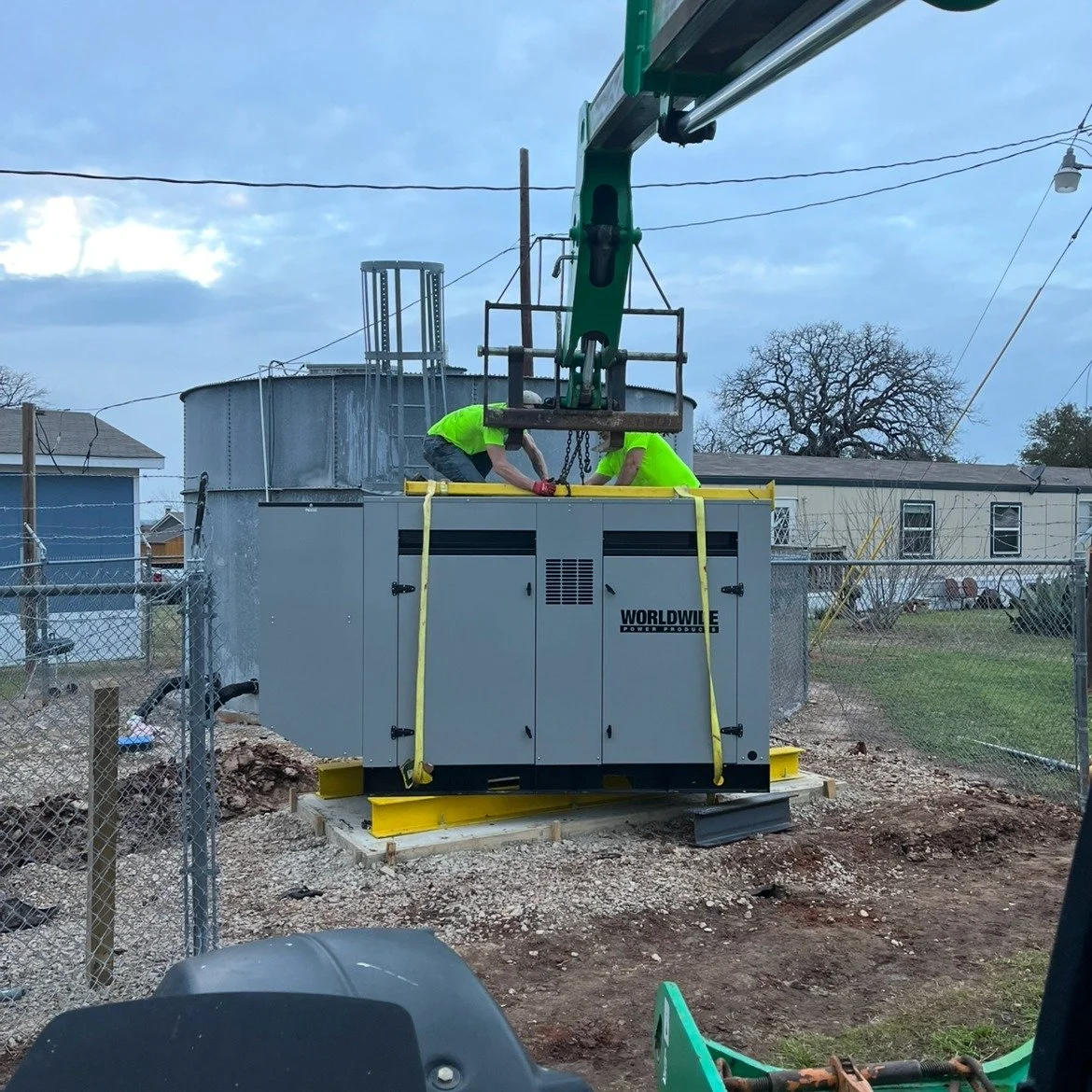 ⚡ Industrial Power Solutions. 

We power the infrastructure that keeps communities running. One of our latest projects involved a heavy-duty generator installation for a mobile home utility station.

🛠️ Commercial &amp; Industrial Expertise:

Backup