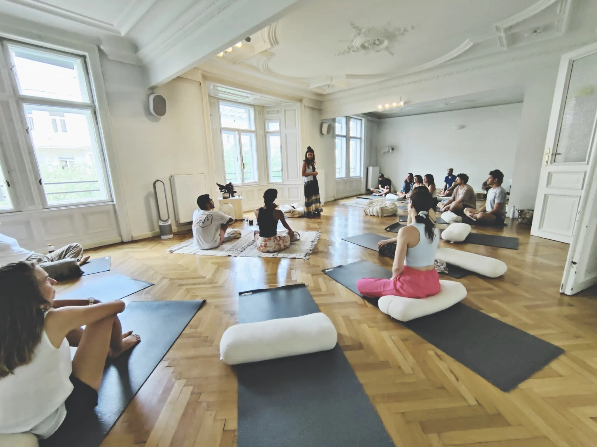 Breathwork Session mit Helga Turcanu in Yoga Studio