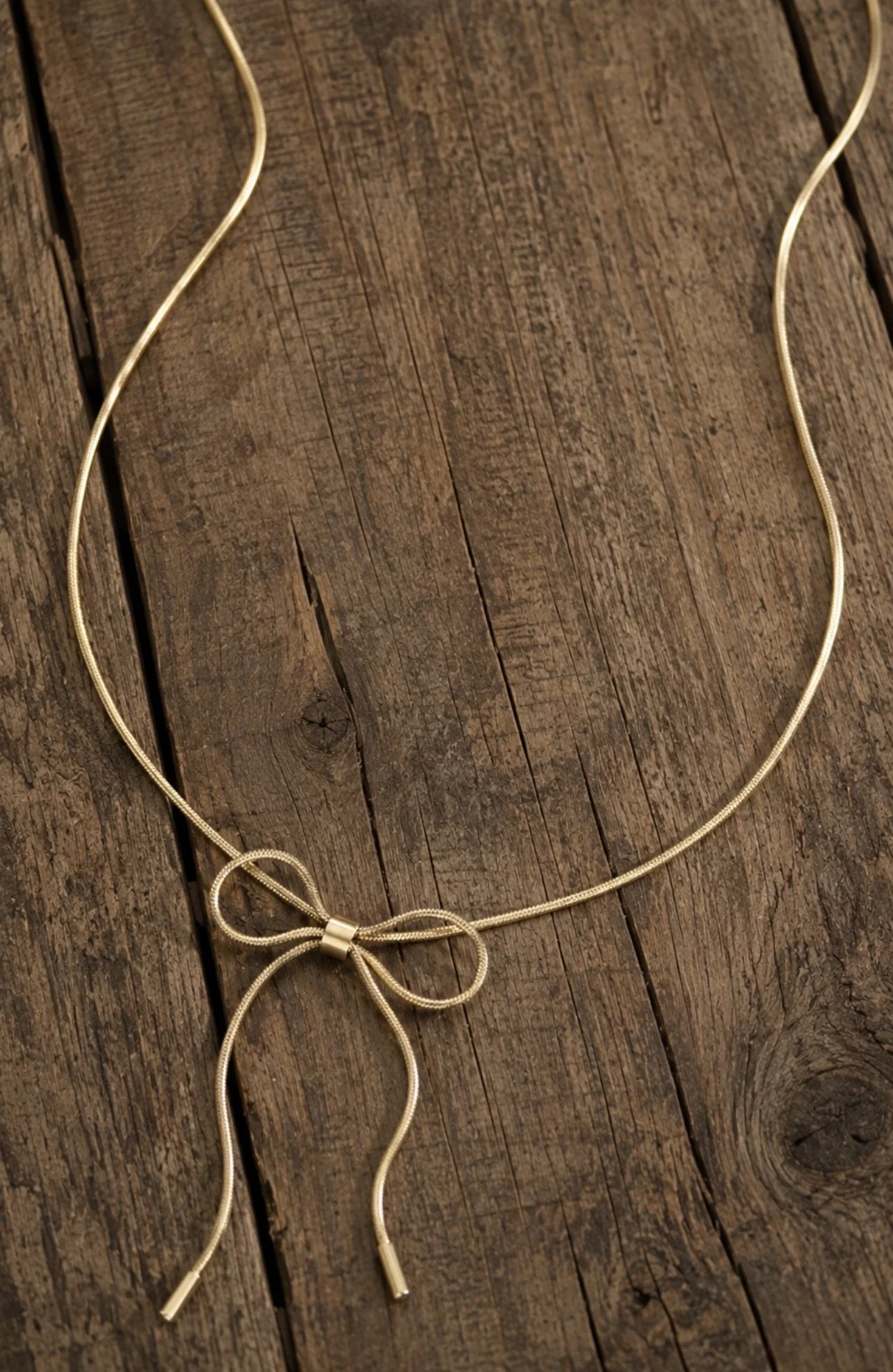 Bow Necklace