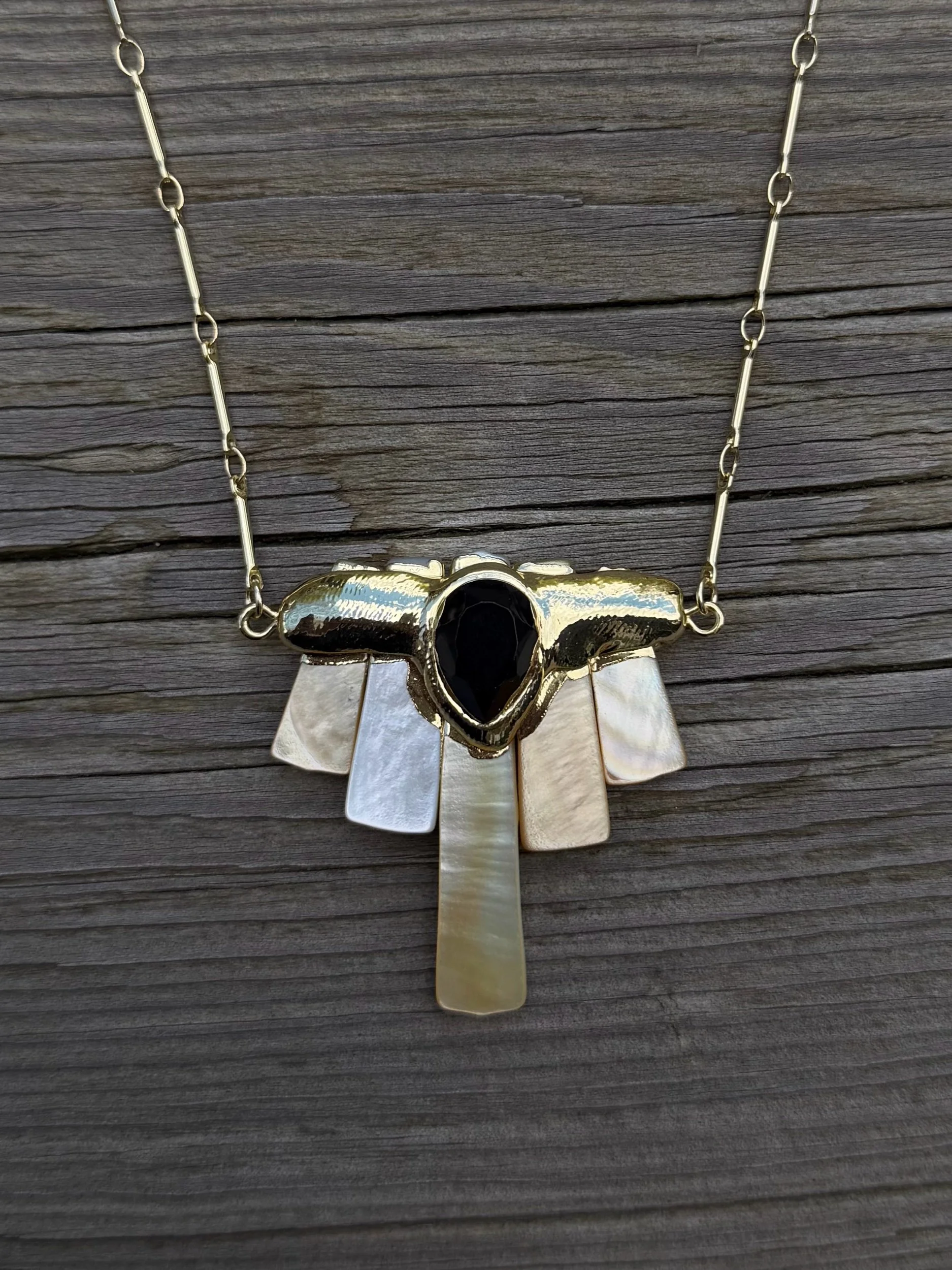 CLEO NECKLACE