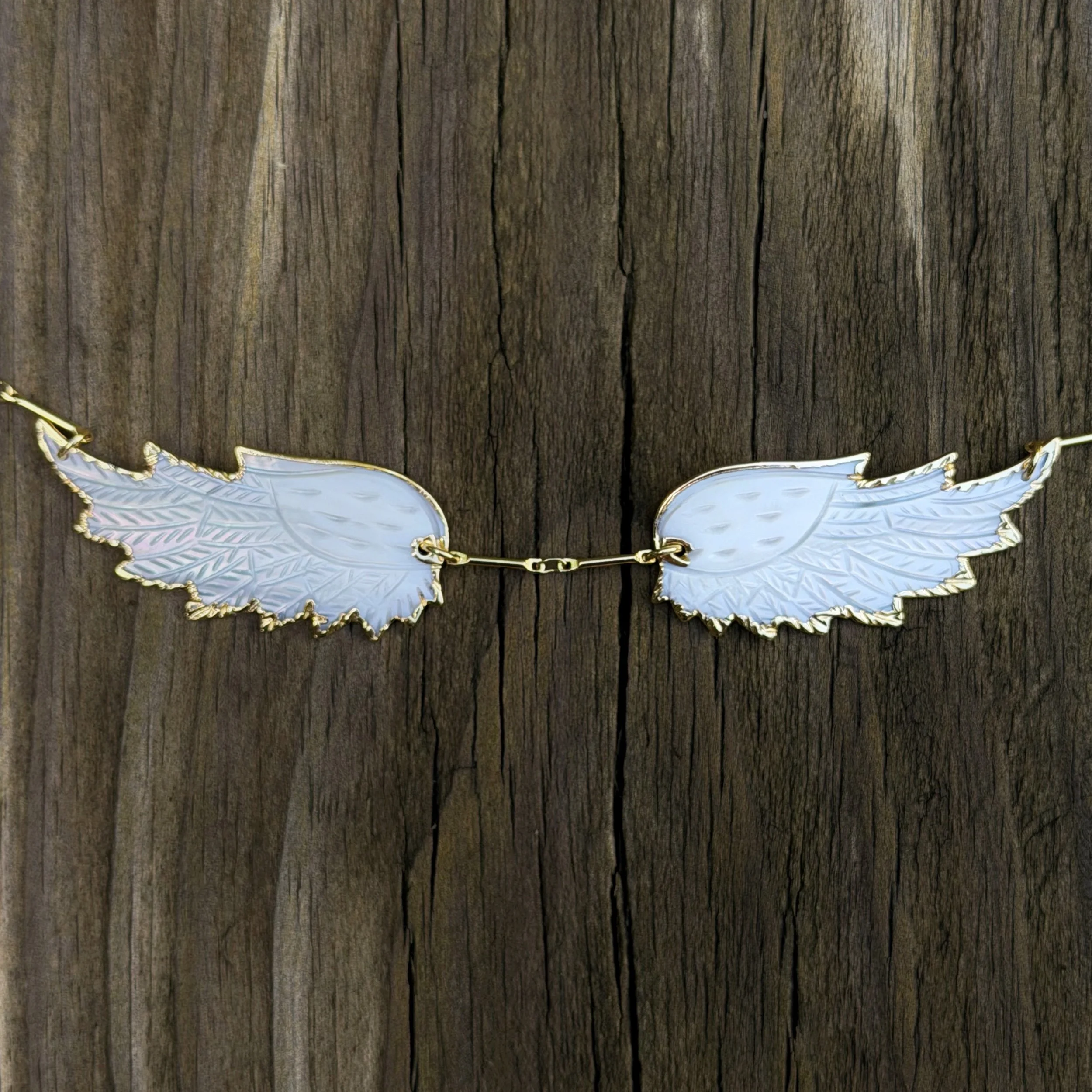 WINGS NECKLACE WHITE