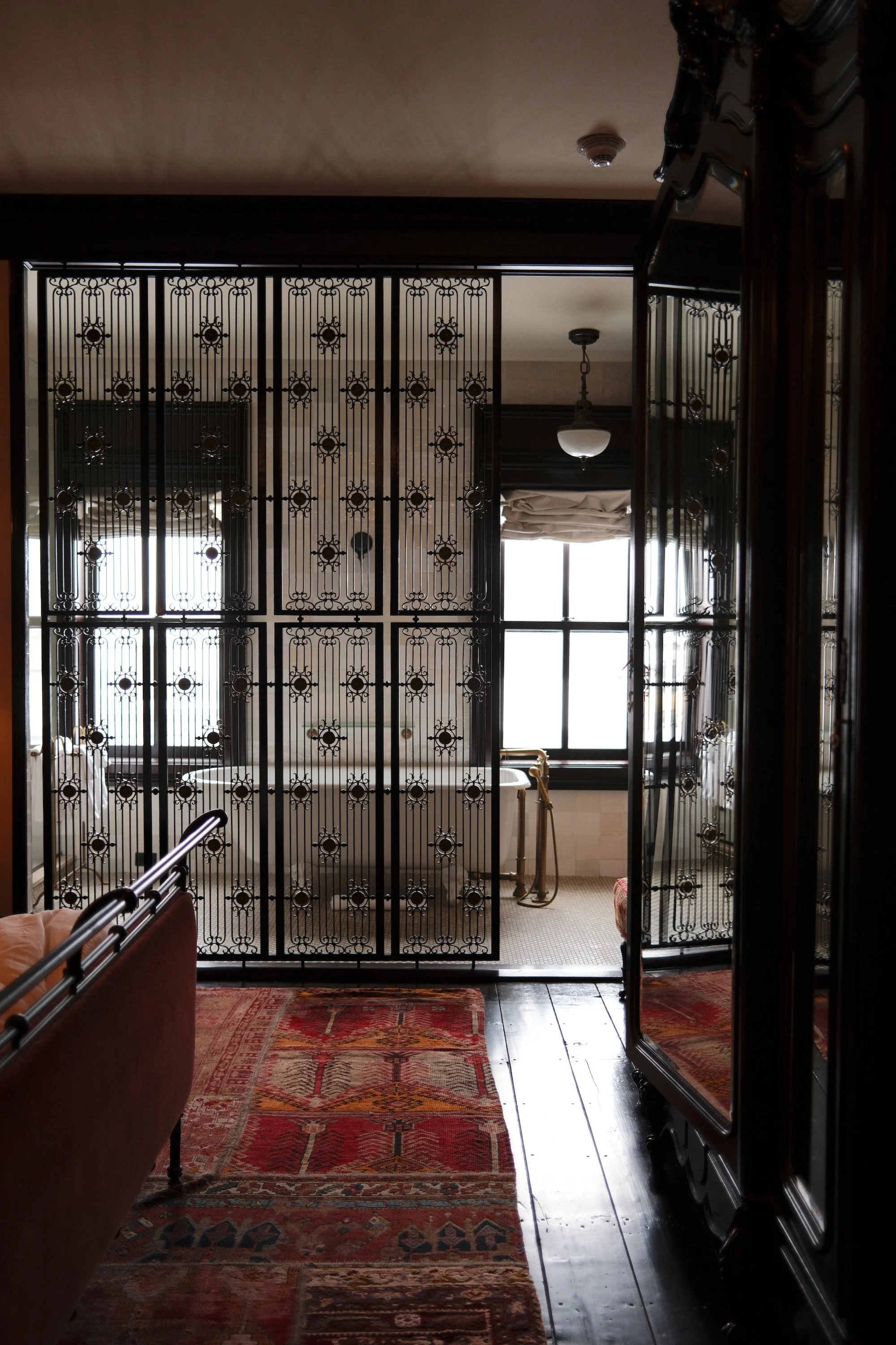 The Gardener room and bath