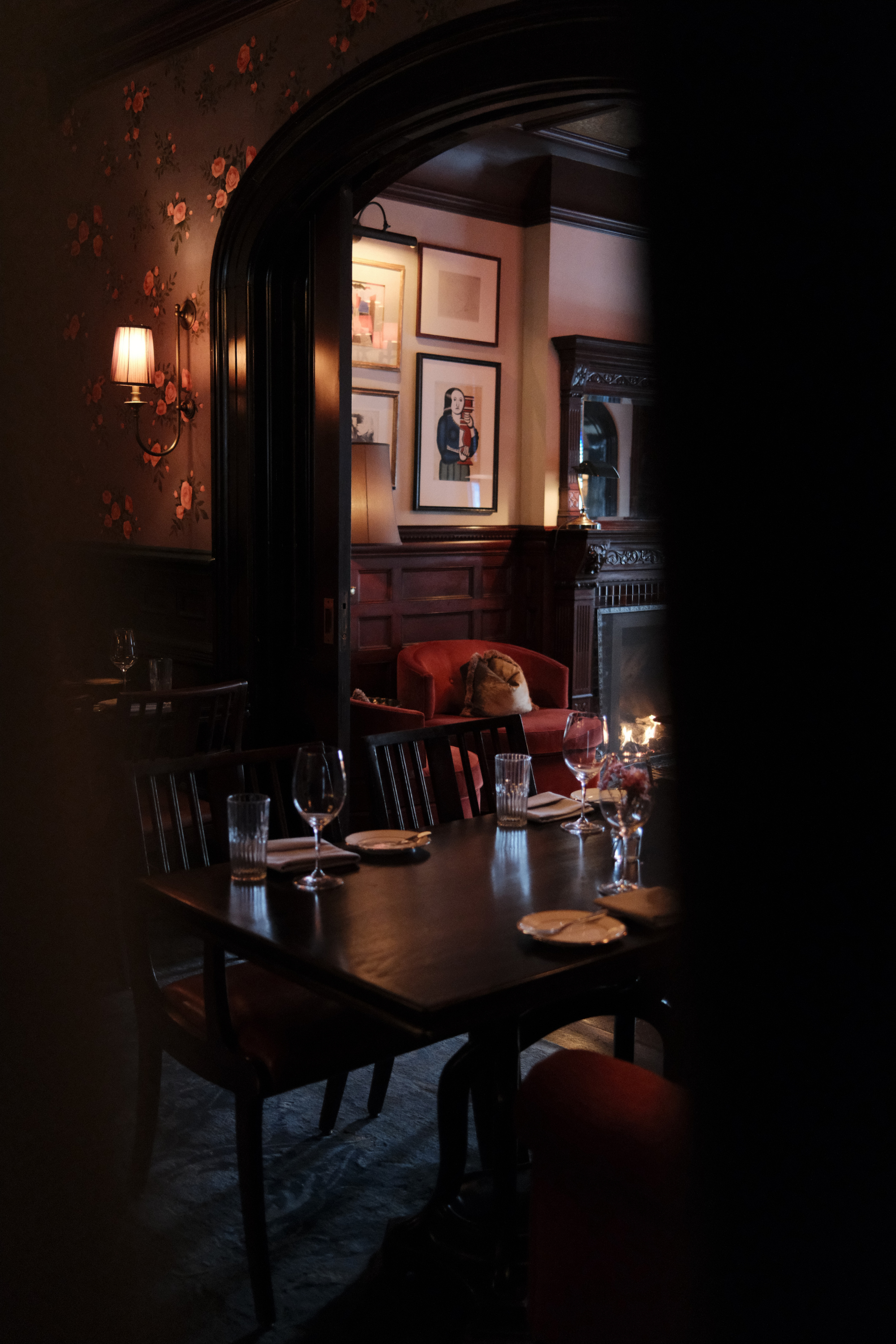 Rose Room restaurant seating