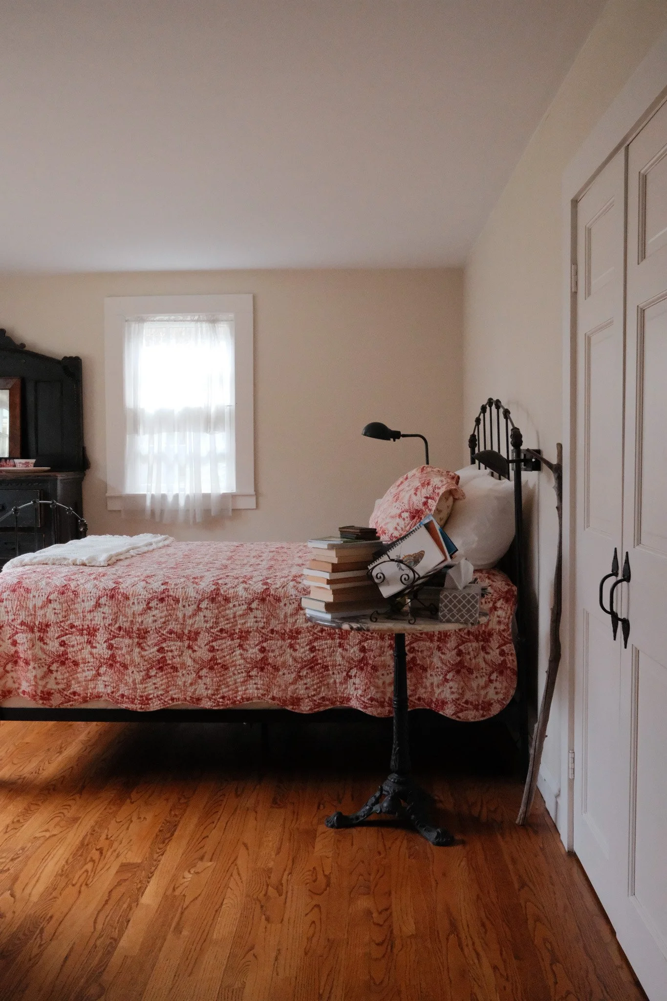 Secondary bedroom