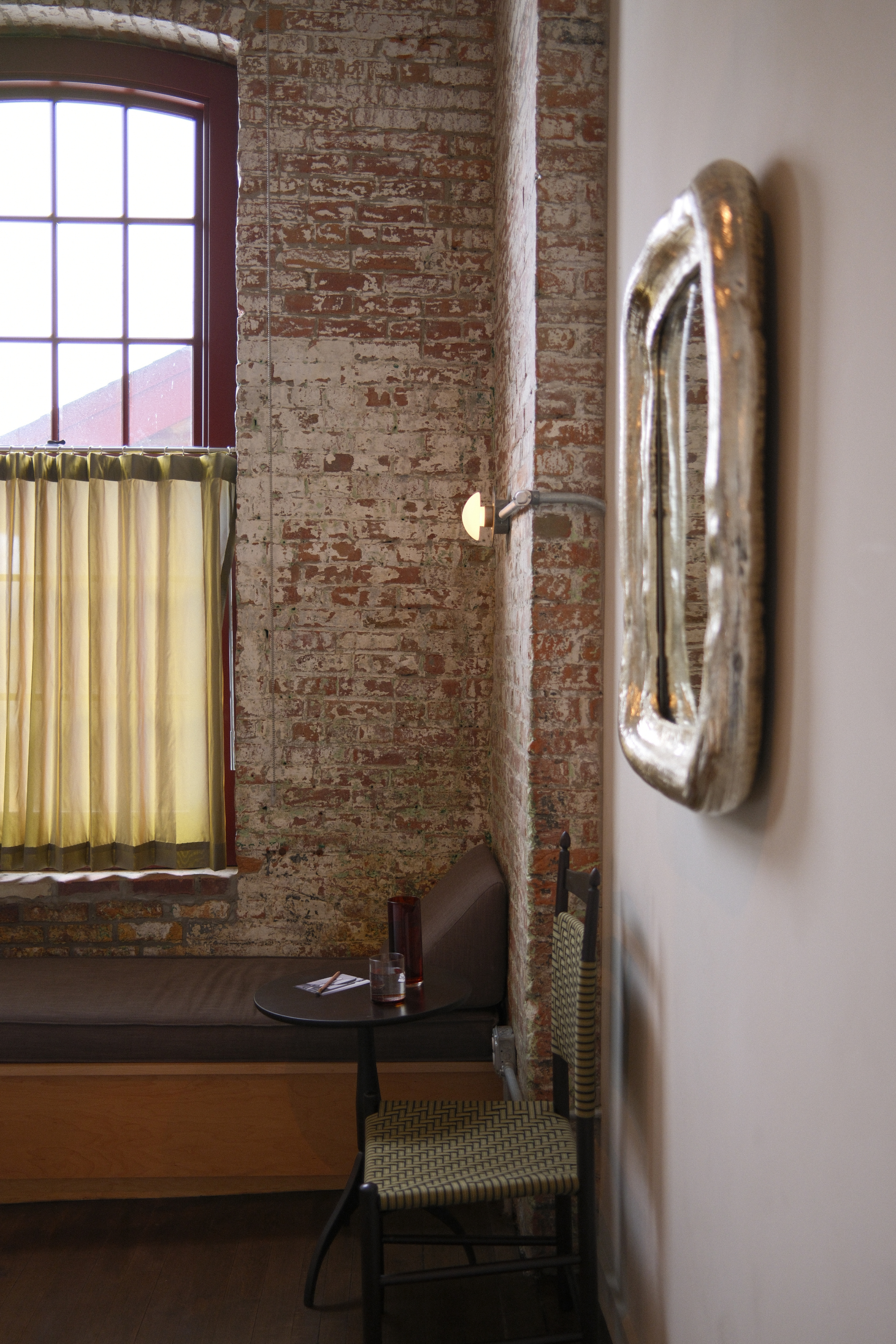 Guest room window seating and mirror