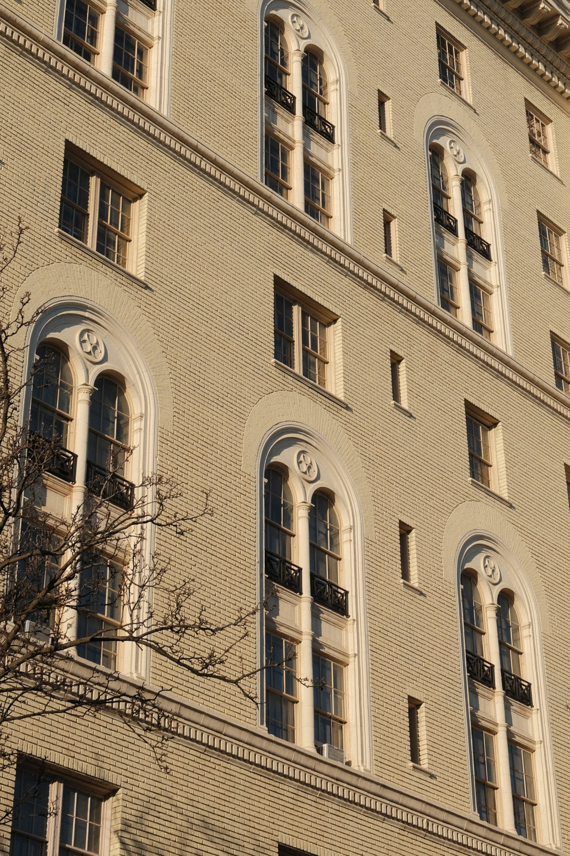 Hotel Ulysses exterior windows