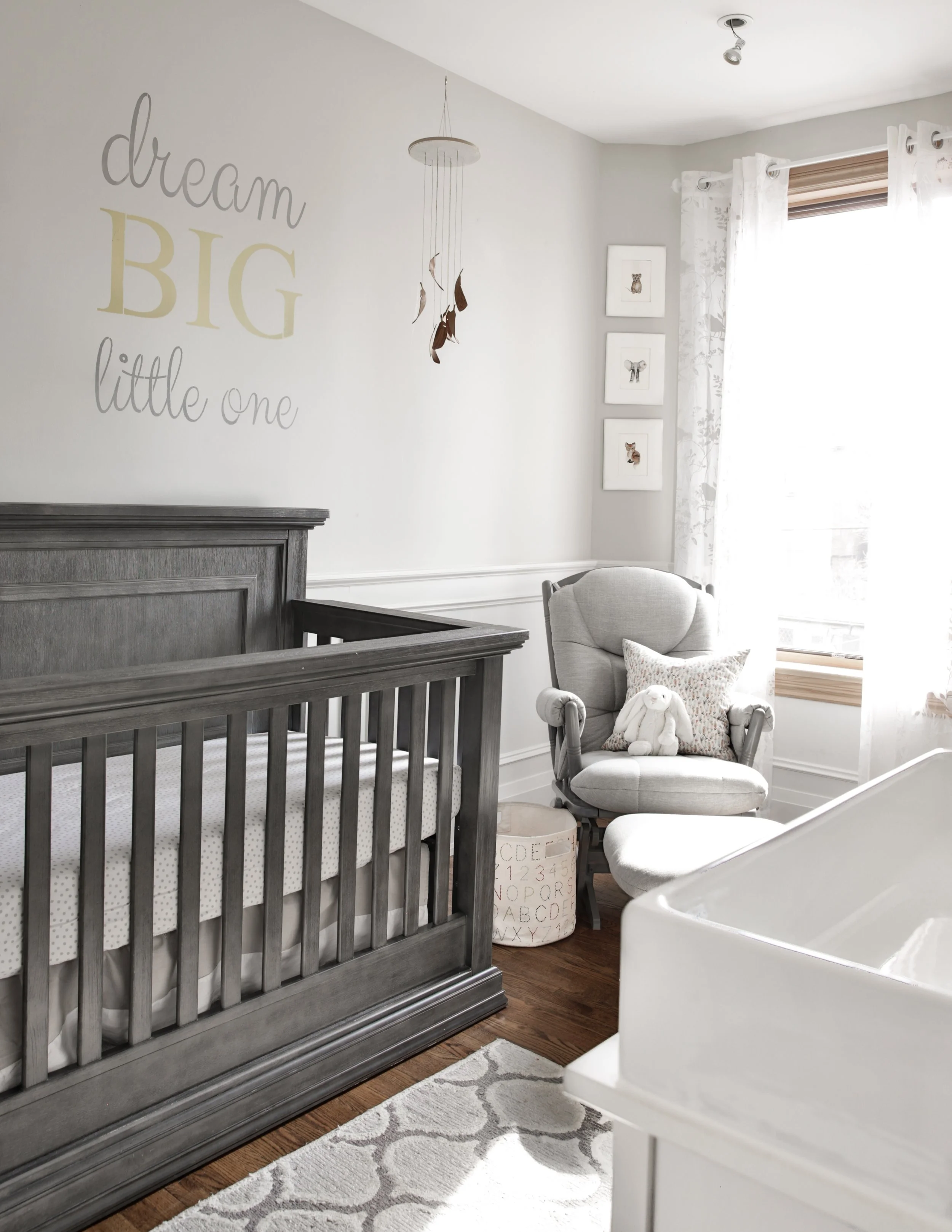 LaurenMiller_TorontoInteriorsPhotographer_FusionMineralPaint-0842.jpg