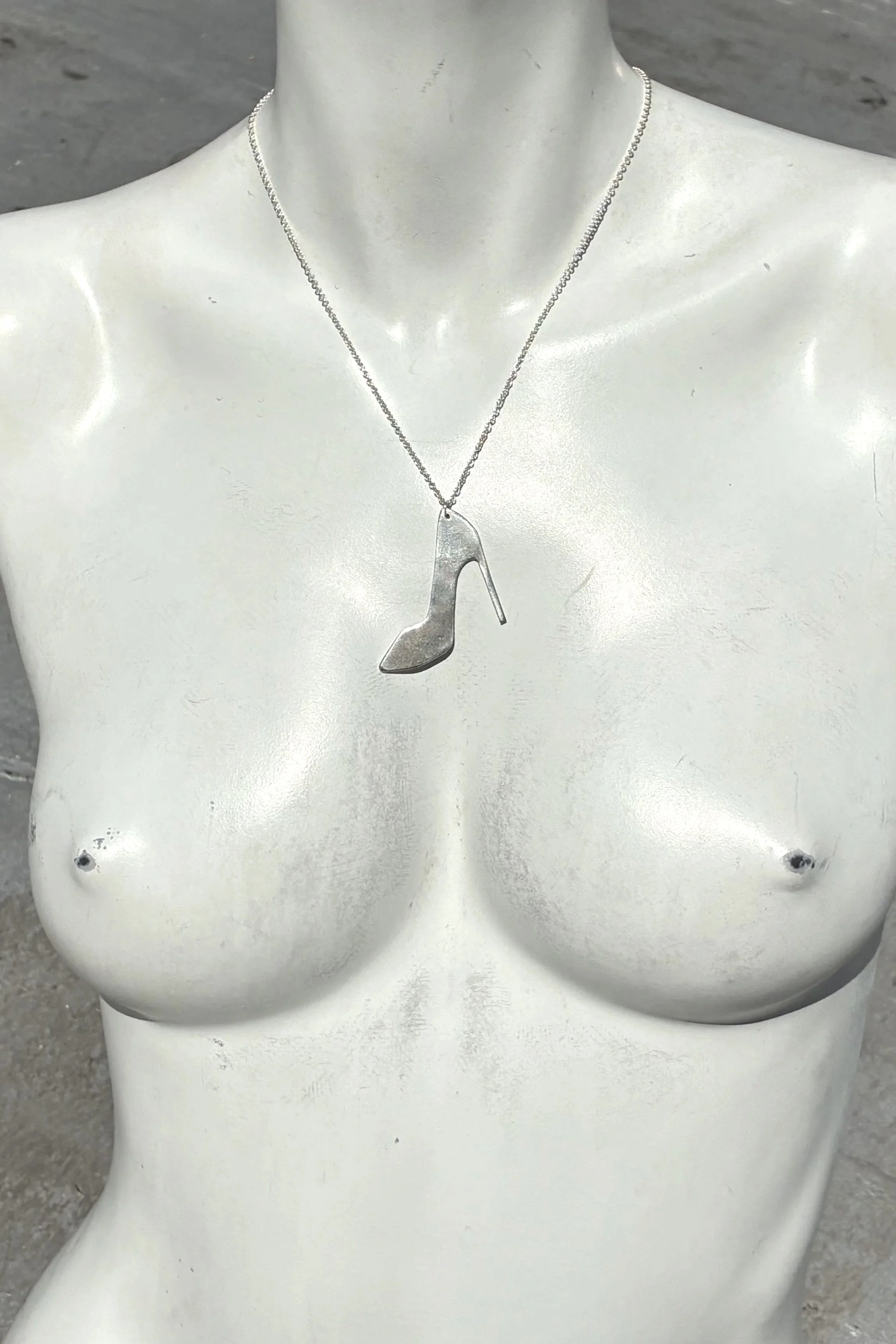 stiletto necklace