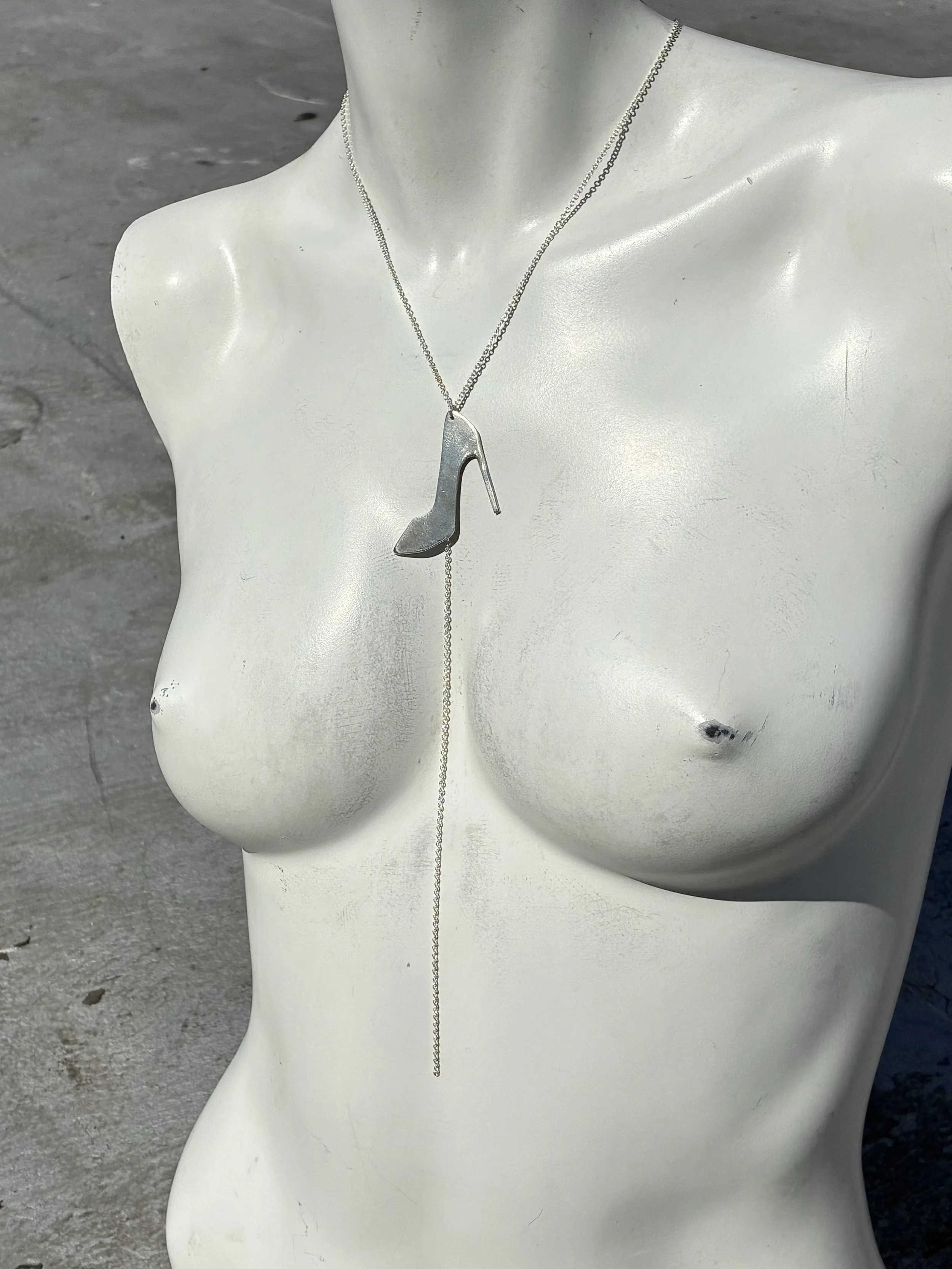 stiletto necklace (extended)
