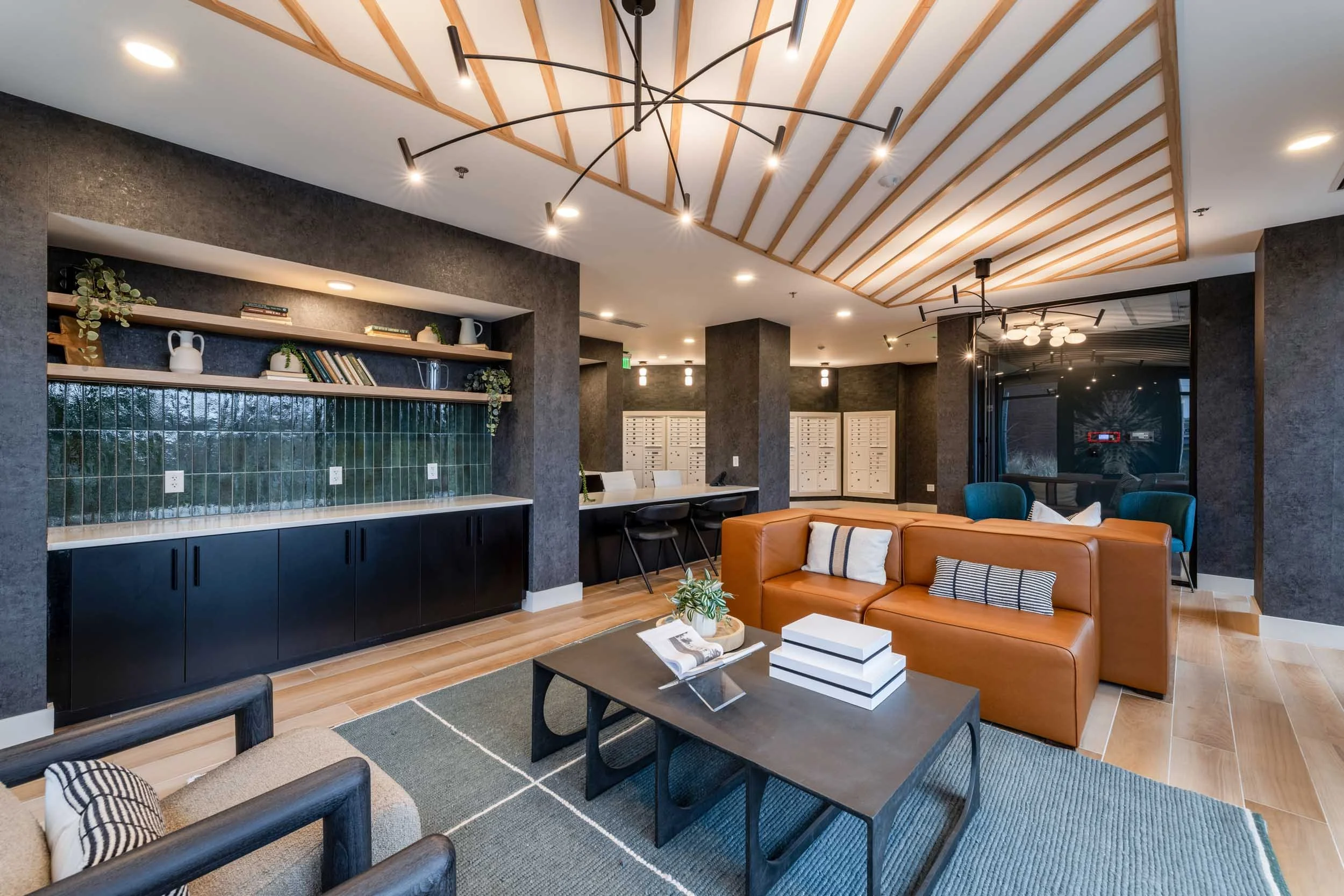 Peer on 7th | Student Living Near OSU | Resident Lounge