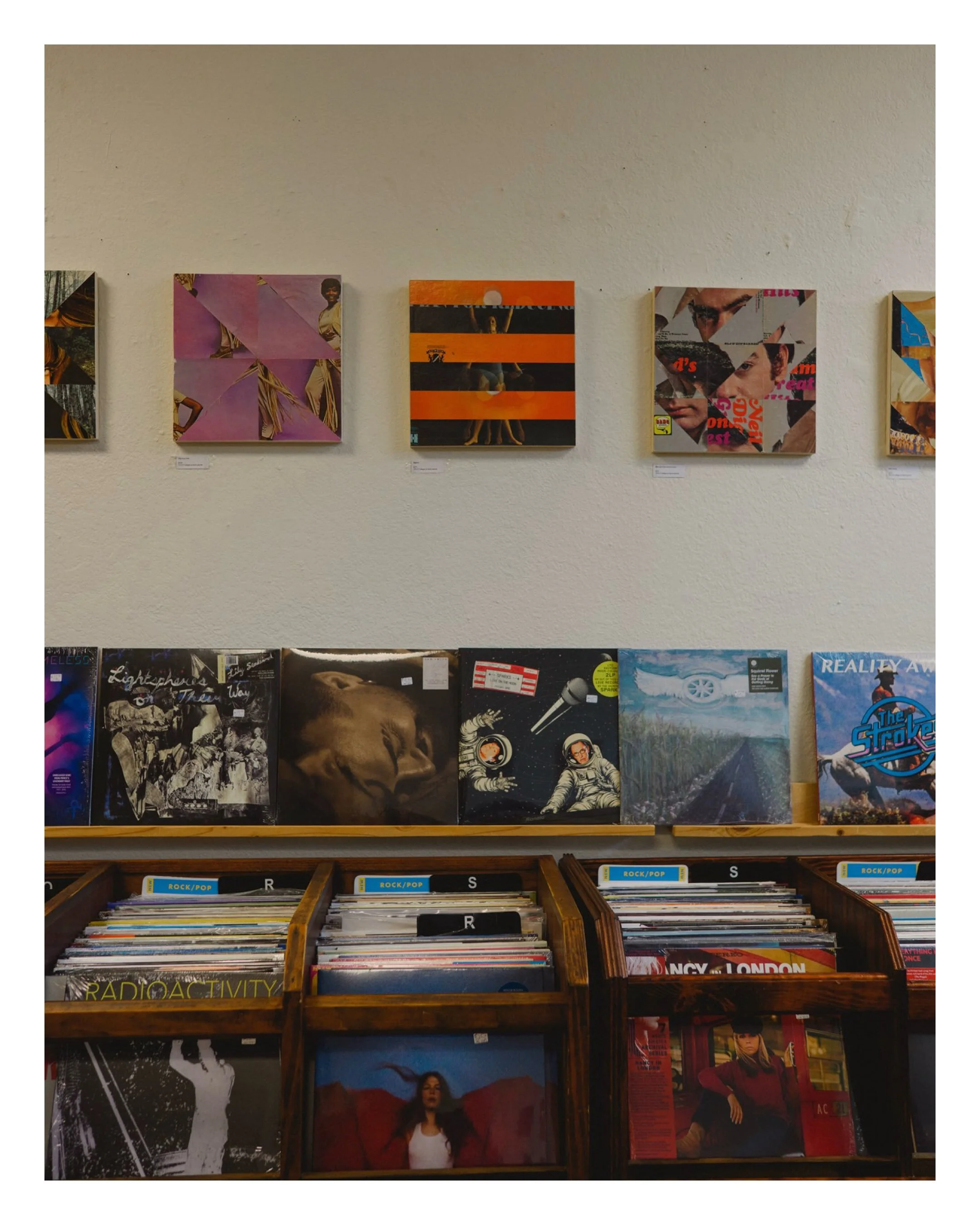 Making art out of art is my favorite. And this time the artists made art out of discarded art (thrifted old records)&mdash;visual (@travismedford ) and audio (@sleep_number_ )
All of my senses we treated ✨
Go see them up at @harvestrecordsavl