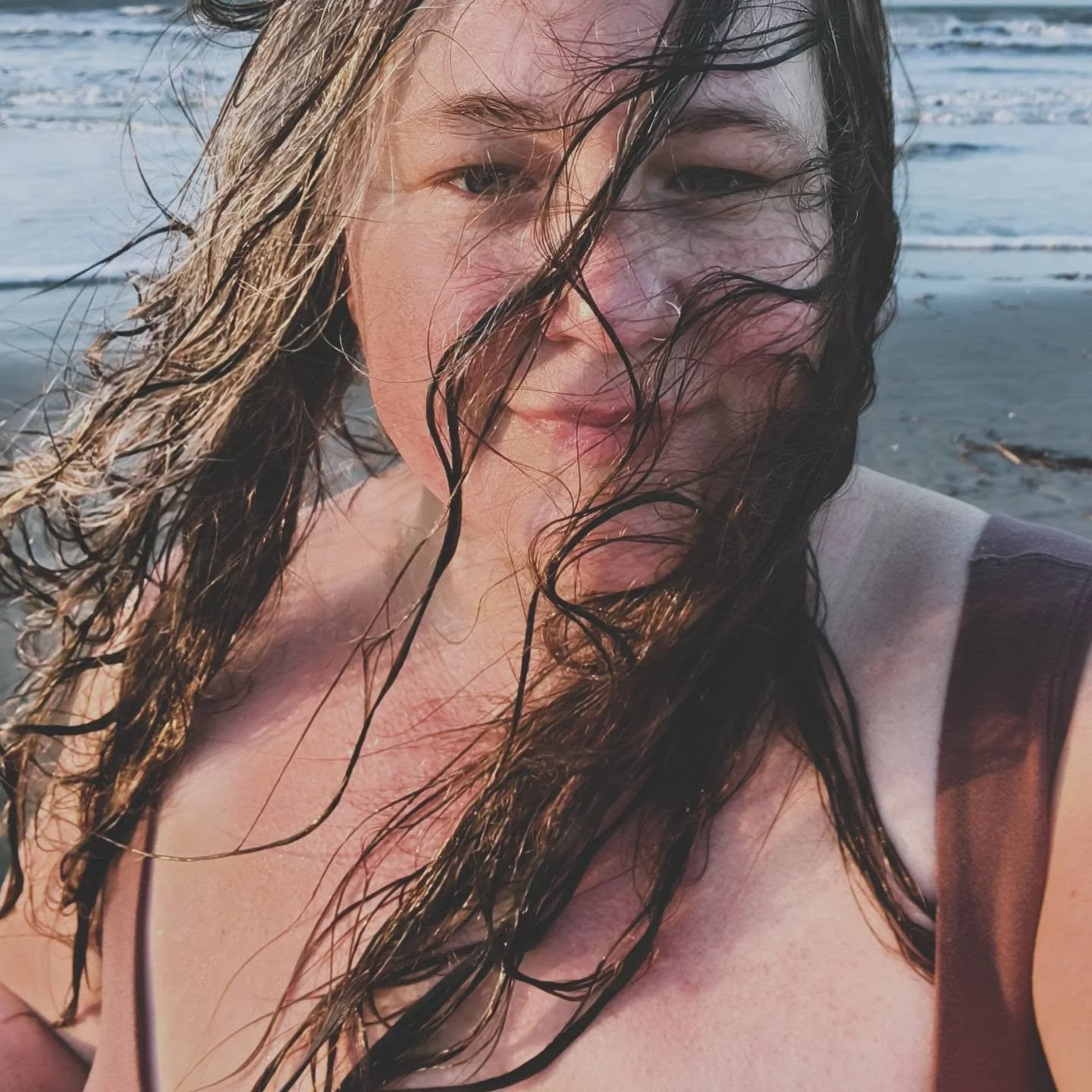 I got to escape to the coast for a few days. A little carefully made nest woven just for rest with love from a continuously generous friend. Octobers are always miraculous and thin so it filled my soul to write, rest, float, dive, giggle, belly laugh