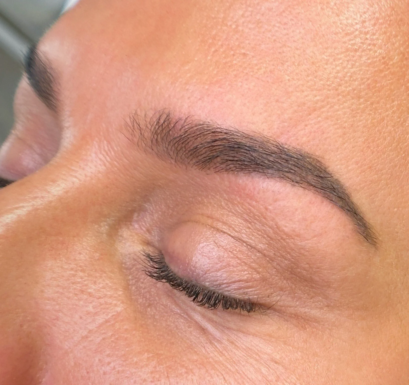 Ombre Powder Brows by Kellee (4 years healed)