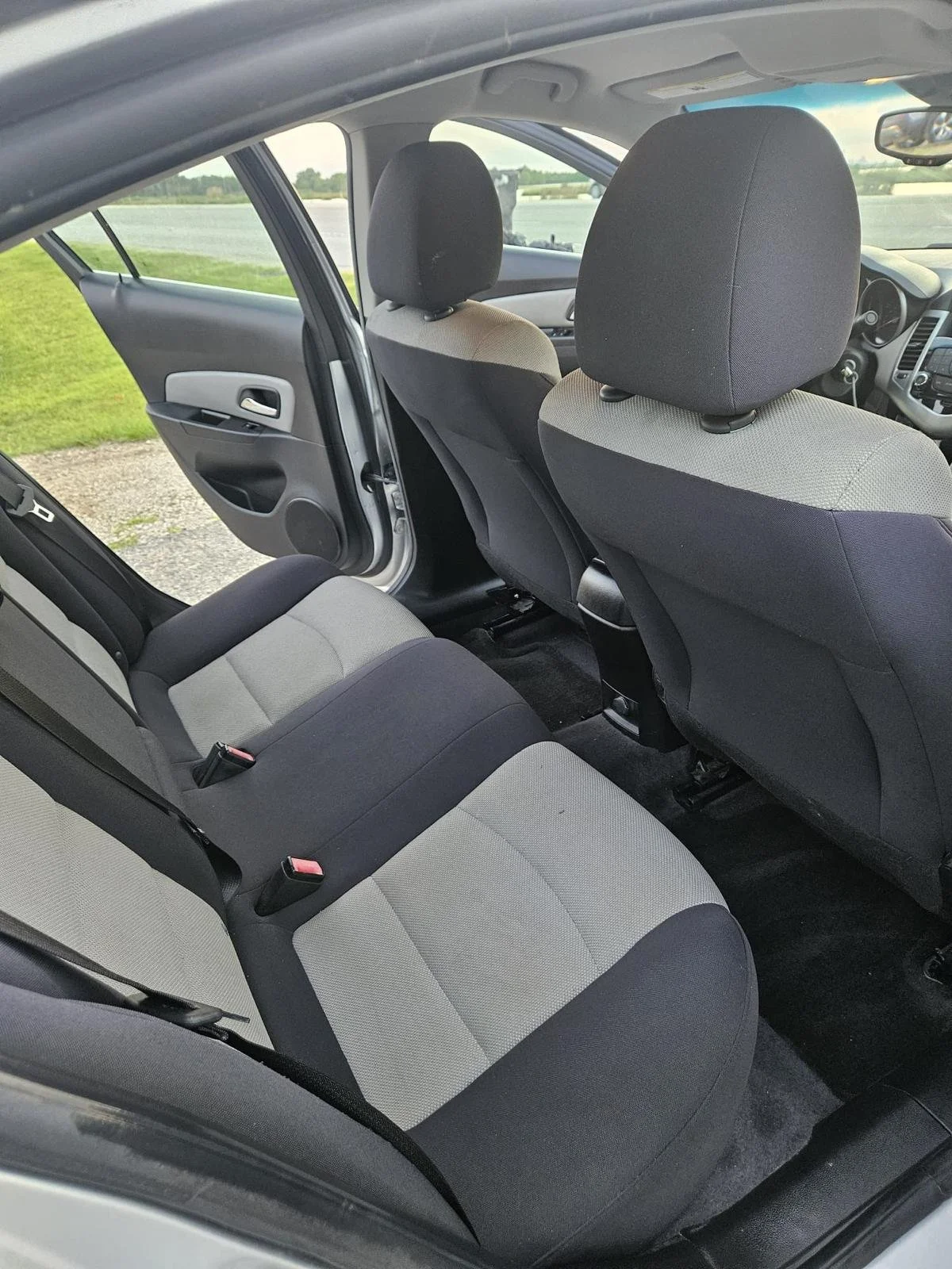 silver cruze (6).jpg