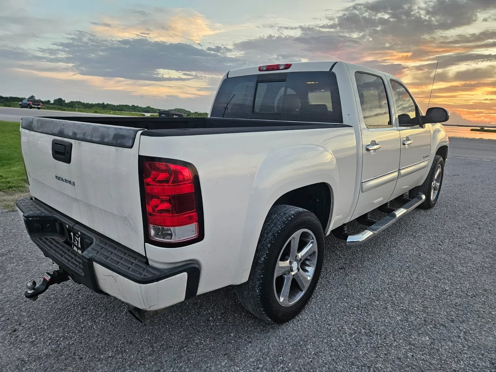 2010 SIERRA (6).jpg