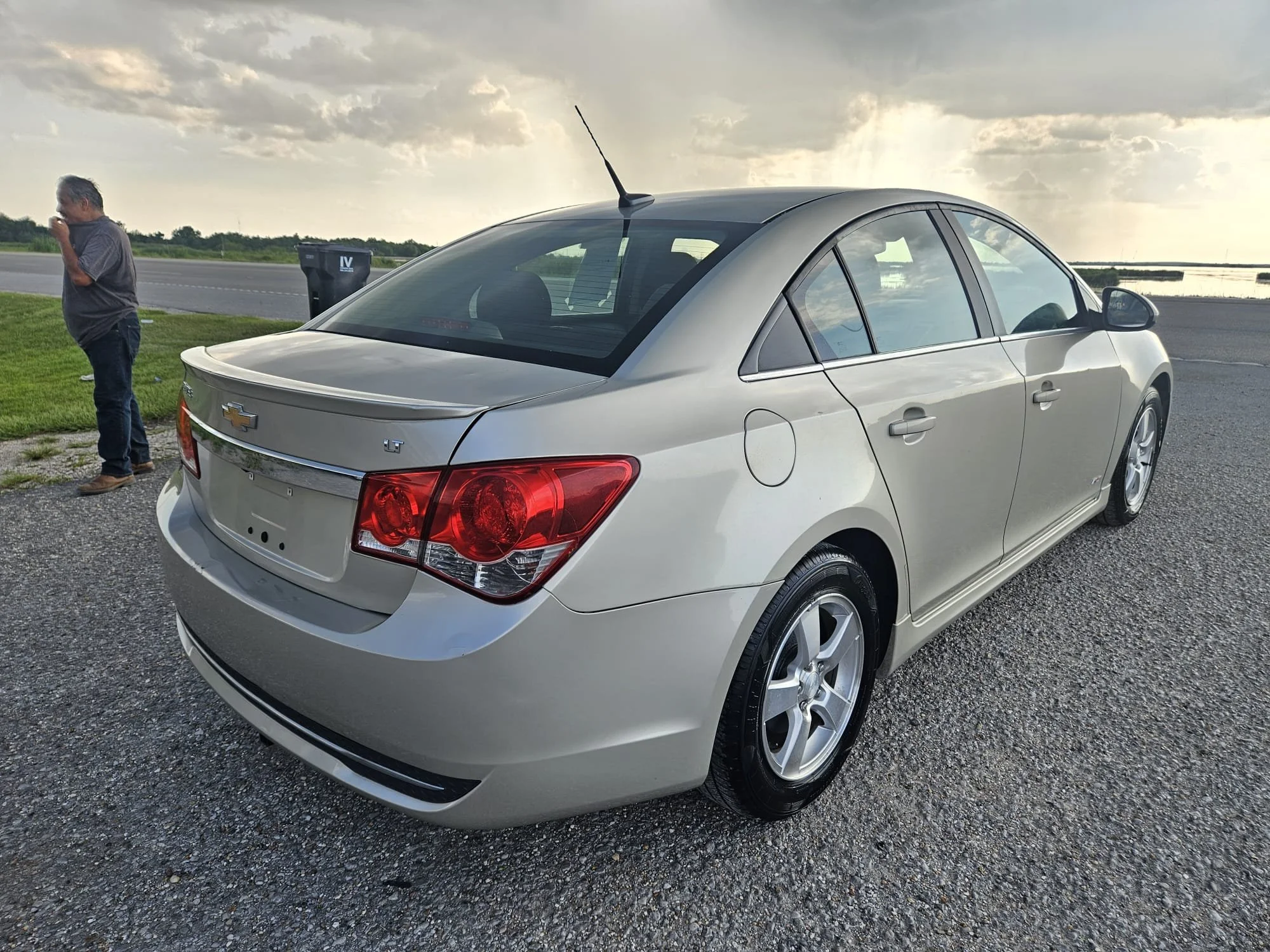 2013 CRUZE (3).jpg