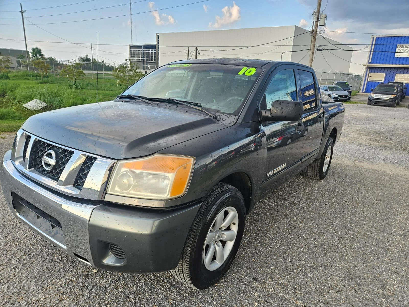2010 TITAN (10).jpg
