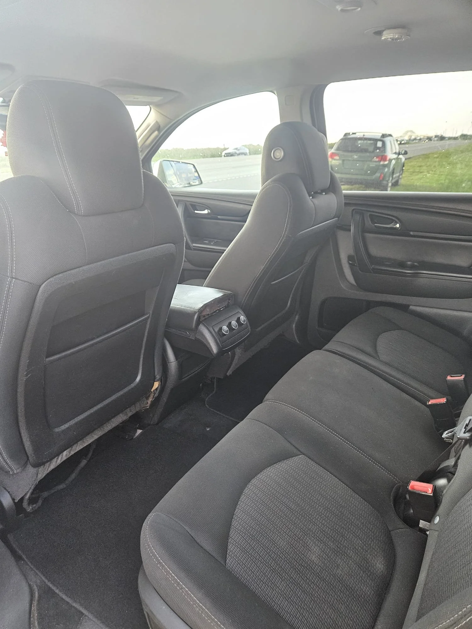 2013 TRAVERSE (1).jpg