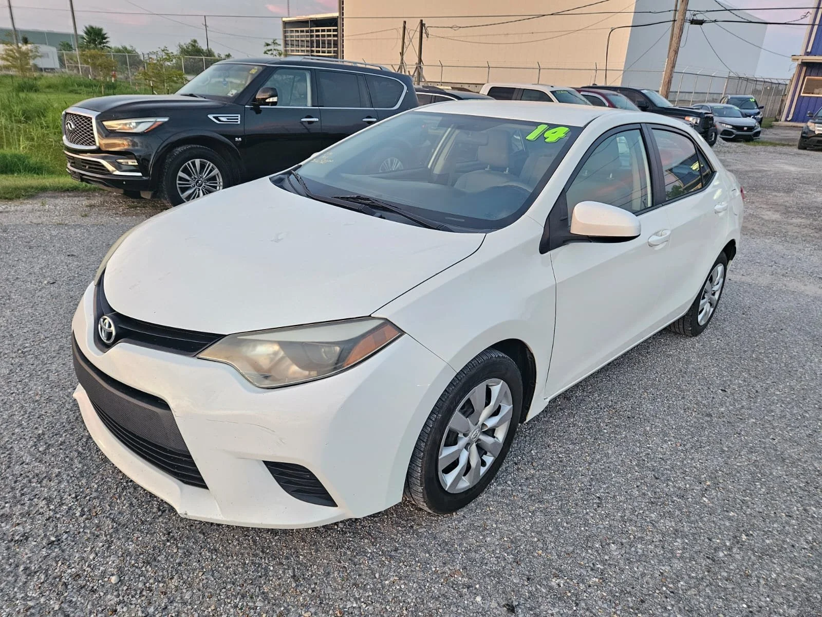 2014 COROLLA WHITE (11).jpg