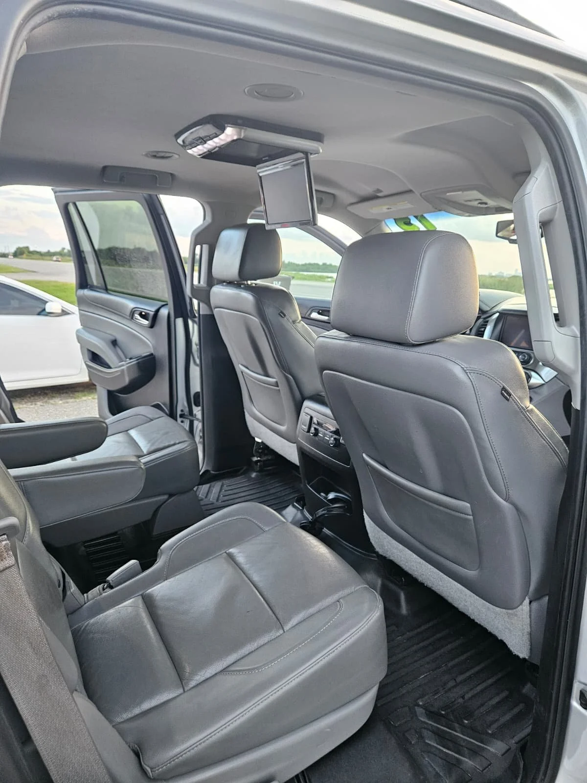 15 tahoe (8).jpg