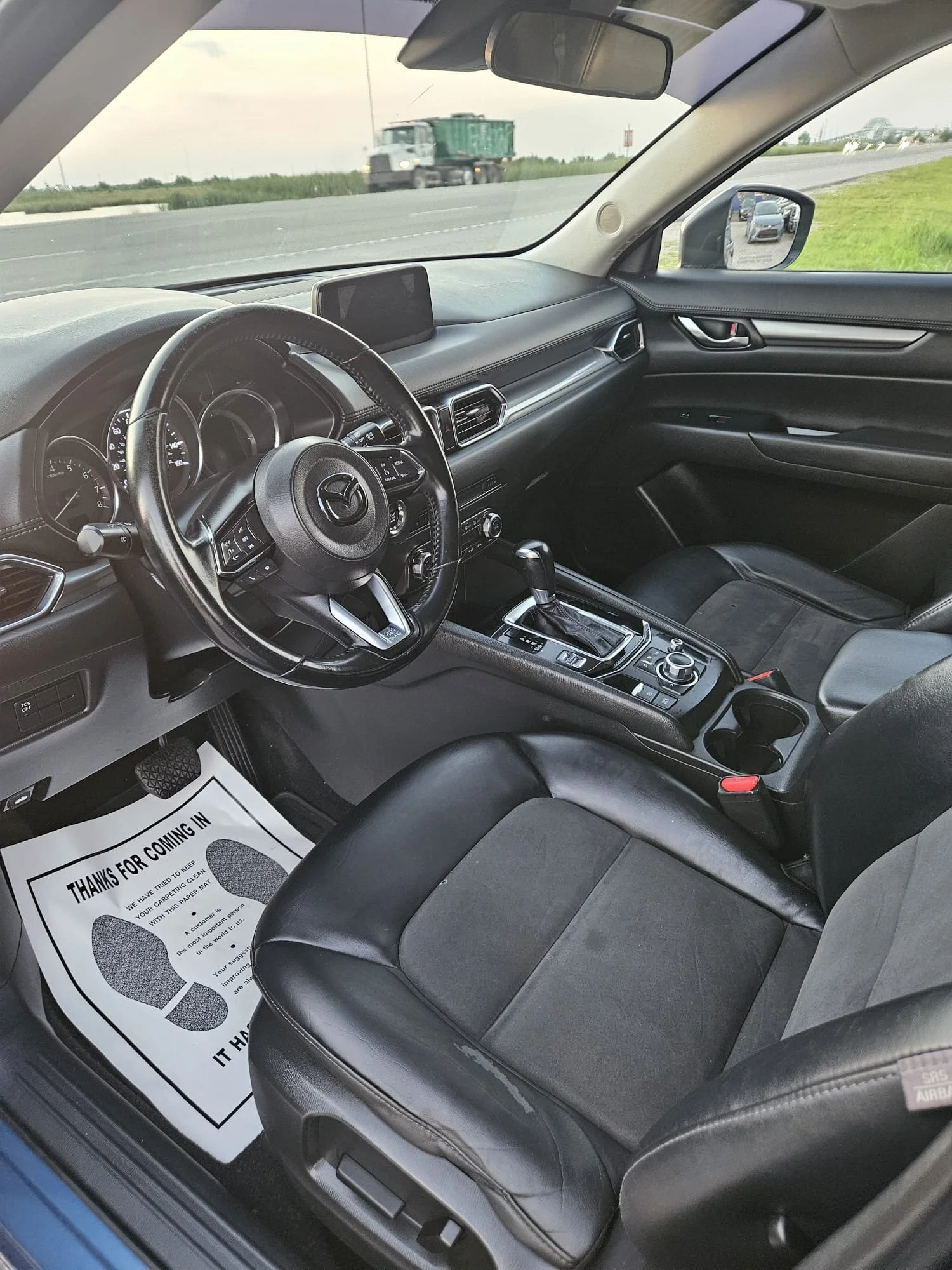 17 Mazda (10).jpg