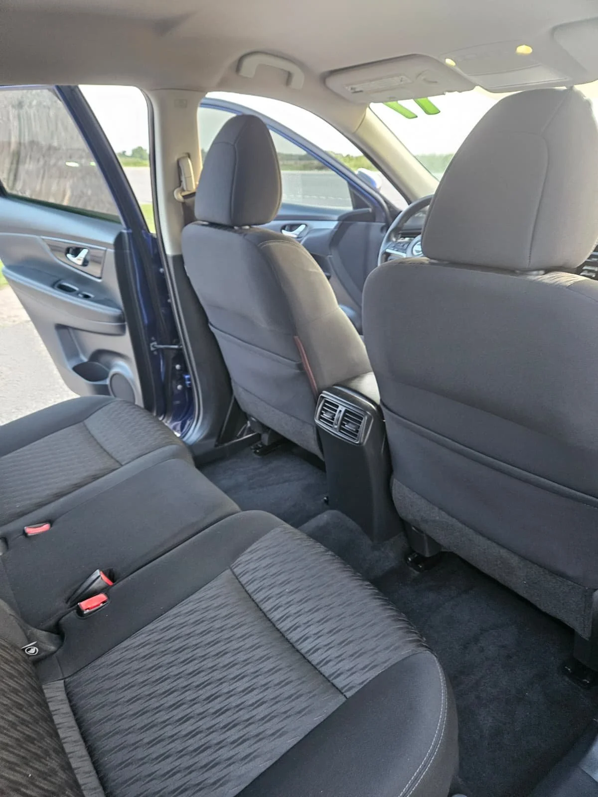 2017 ROGUE (6).jpg