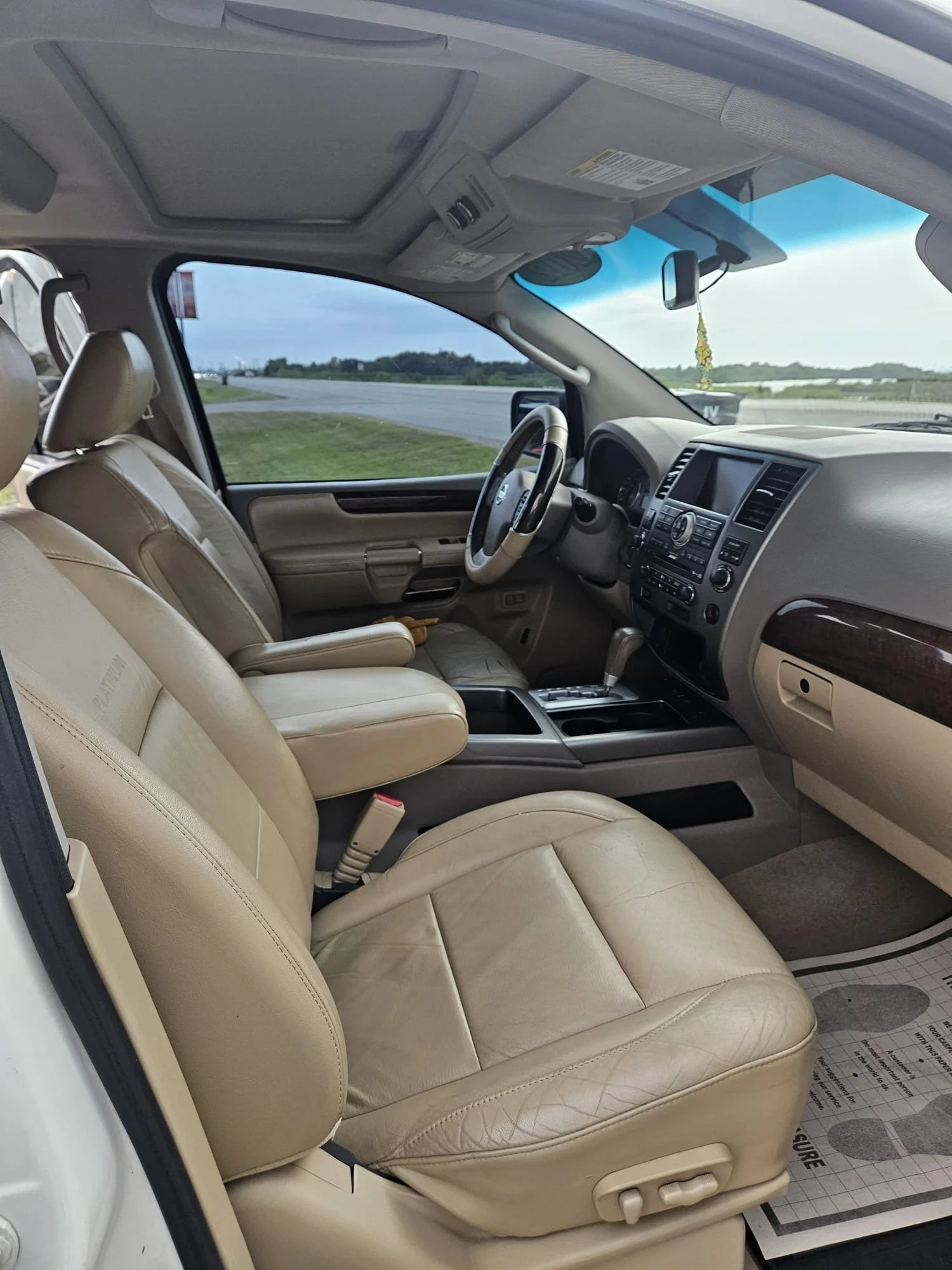 2012 armada (11).jpg