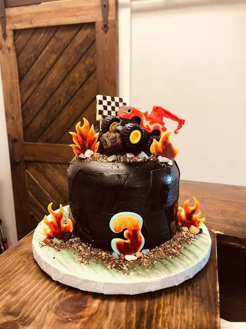 tanners 3rd birthday cake.jpg
