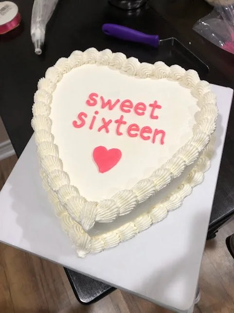 Sophia sweet 16 cake.jpg