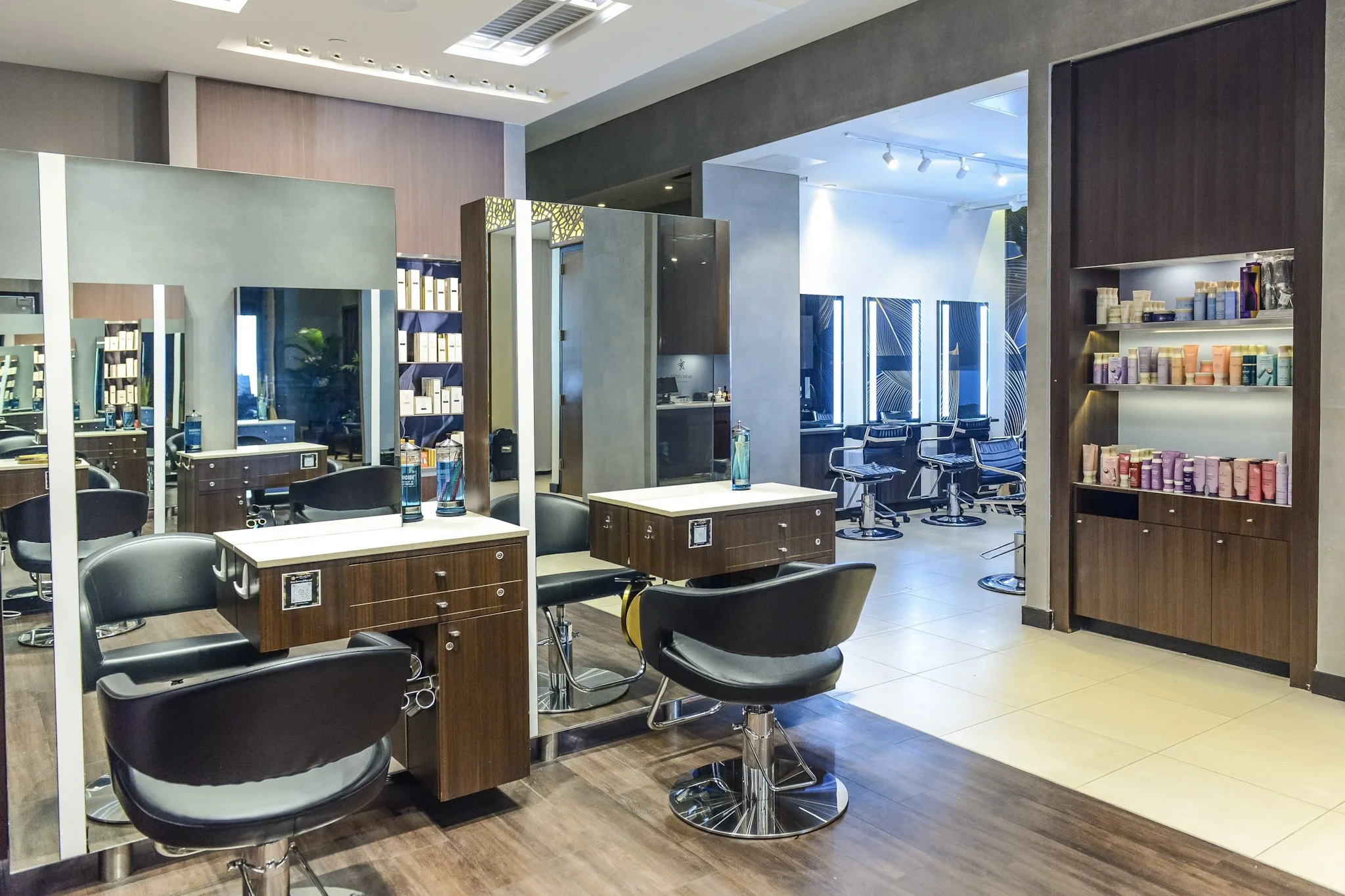 34-2026-5-18-The-Salon-Woodbury-34.jpg