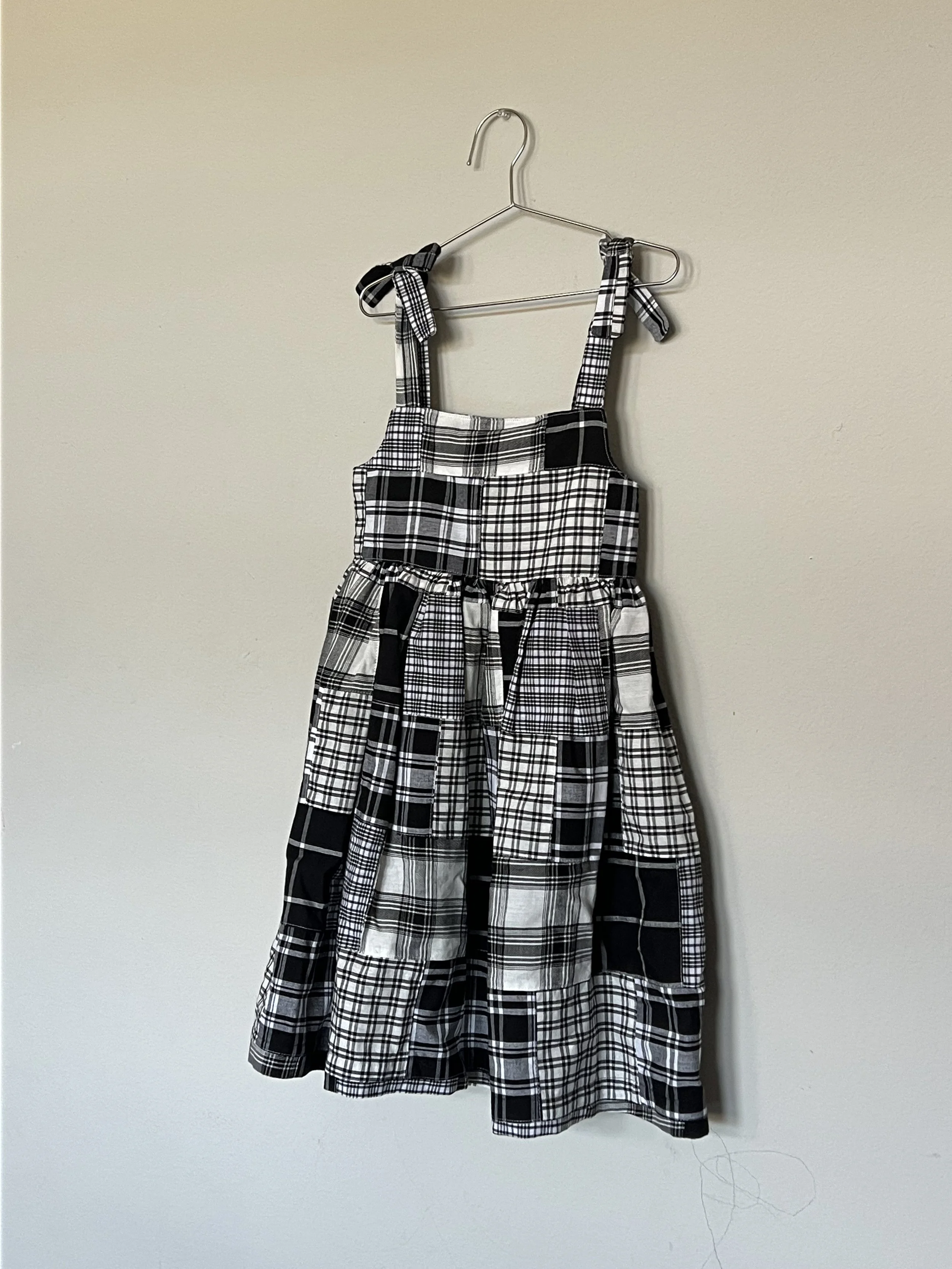 Betsy Dress in B/W Picnic