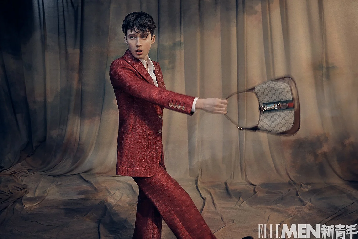 ELLEMEN Fresh x Troye Sivan 6.jpg