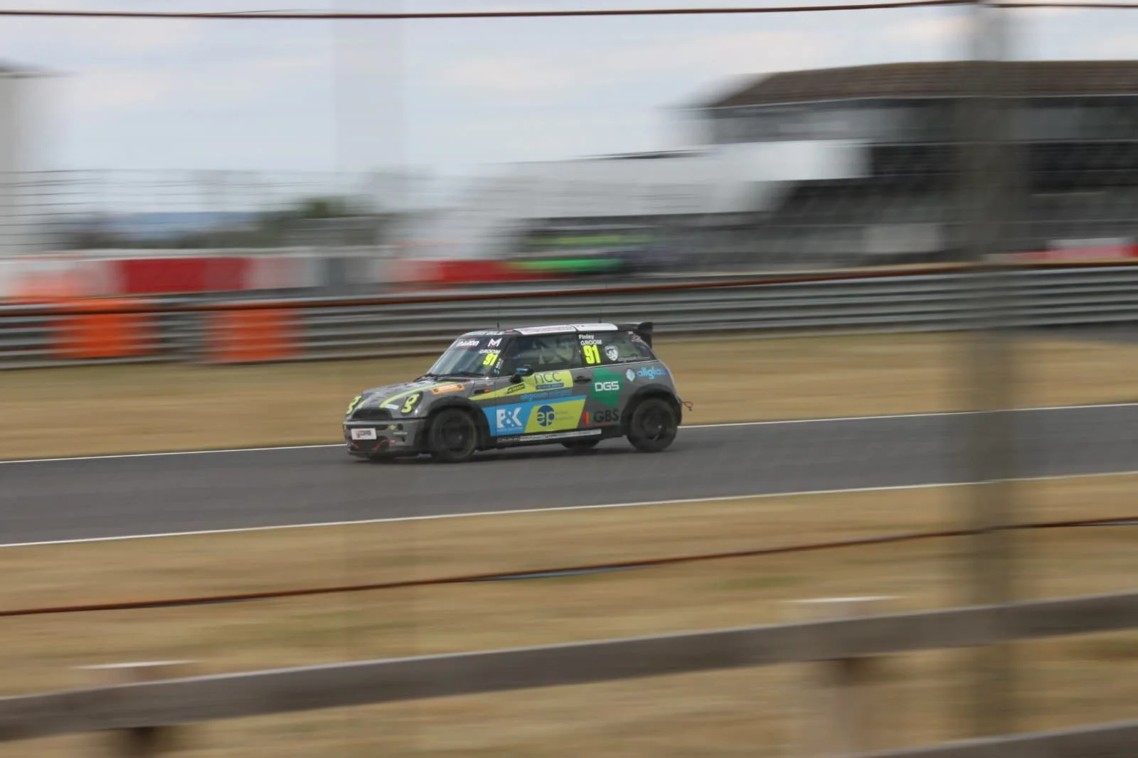 Disaster at Donington: Heartbreak for All Groom Motorsport at favourite track