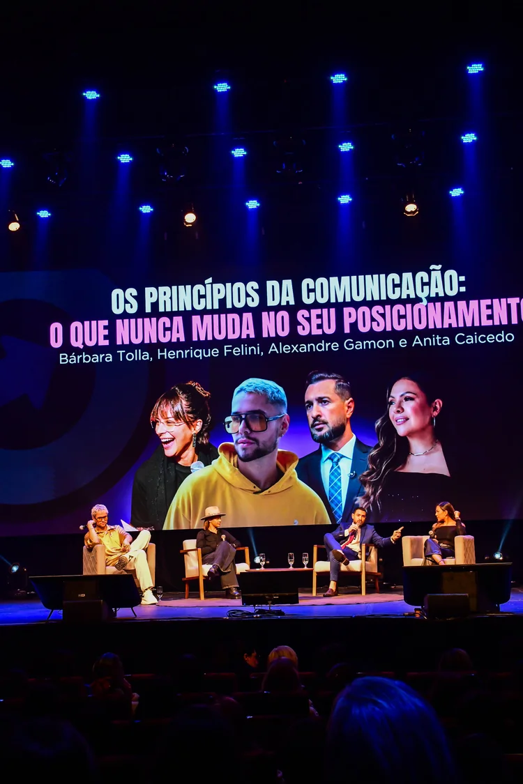 Vista do teatro cheio durante o CONEDI