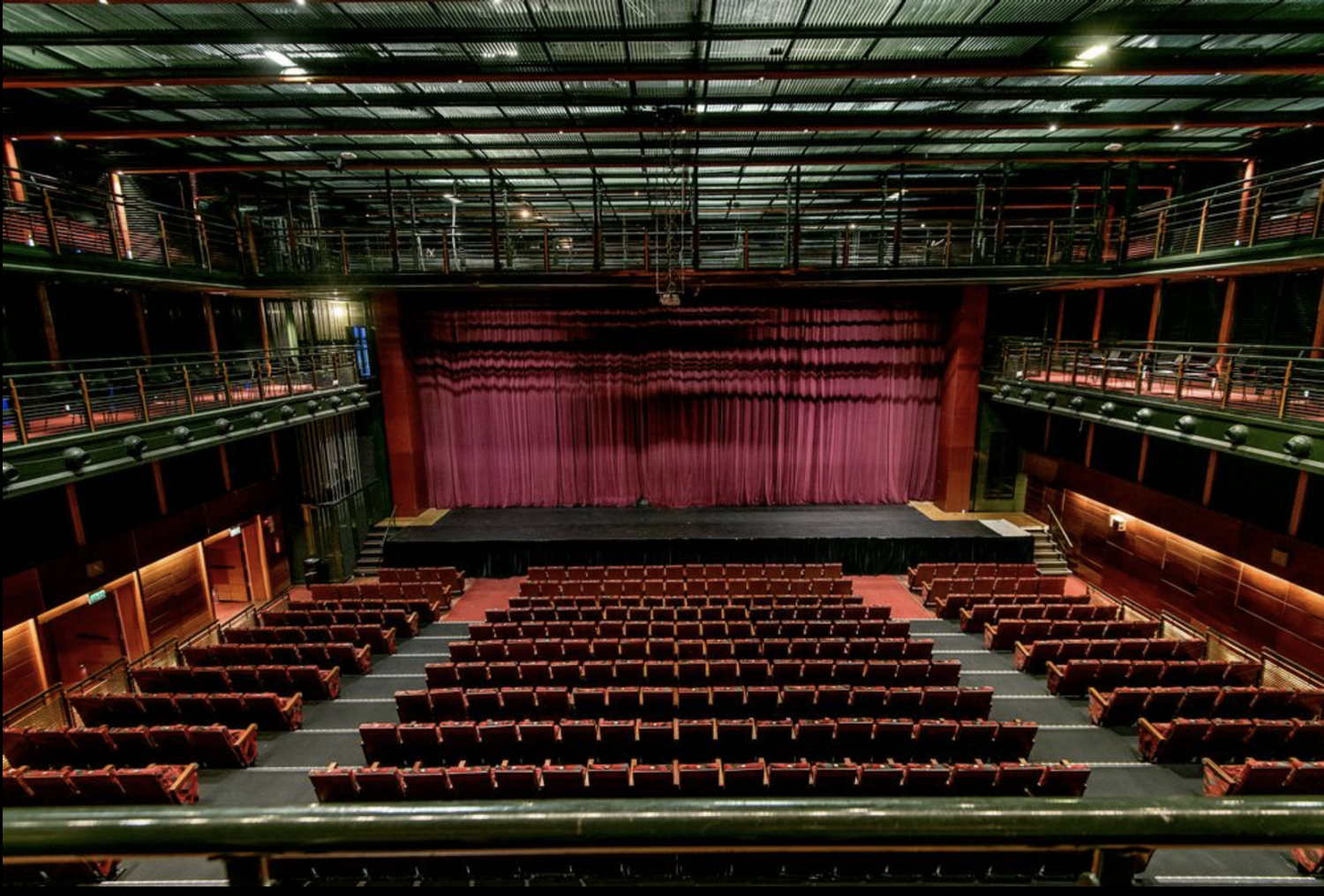 Estrutura do Teatro do Bourbon Country