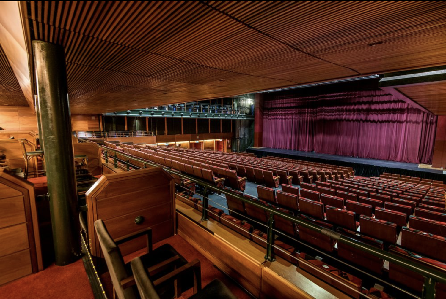 Estrutura do Teatro do Bourbon Country