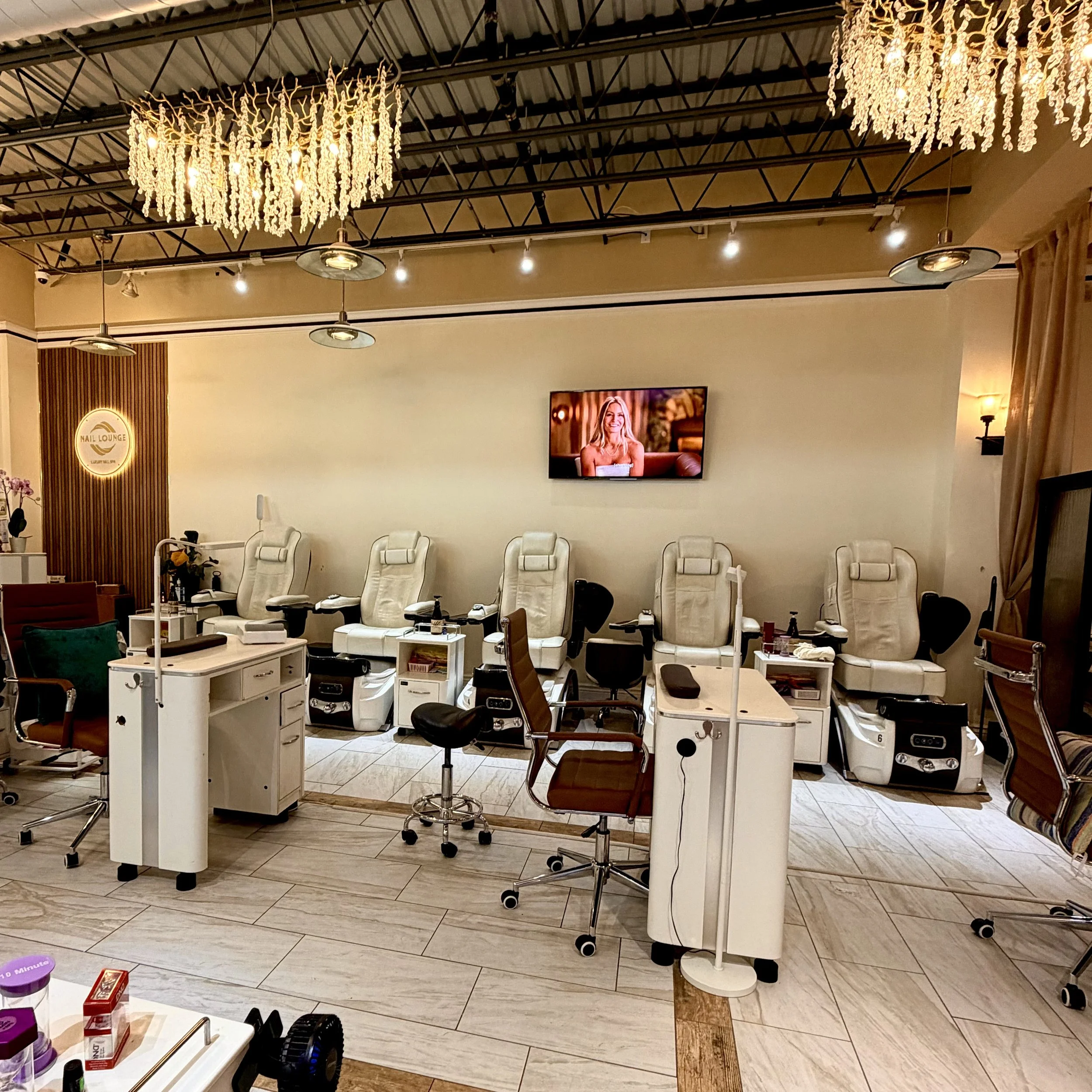 Nails Lounge of Marble Falls