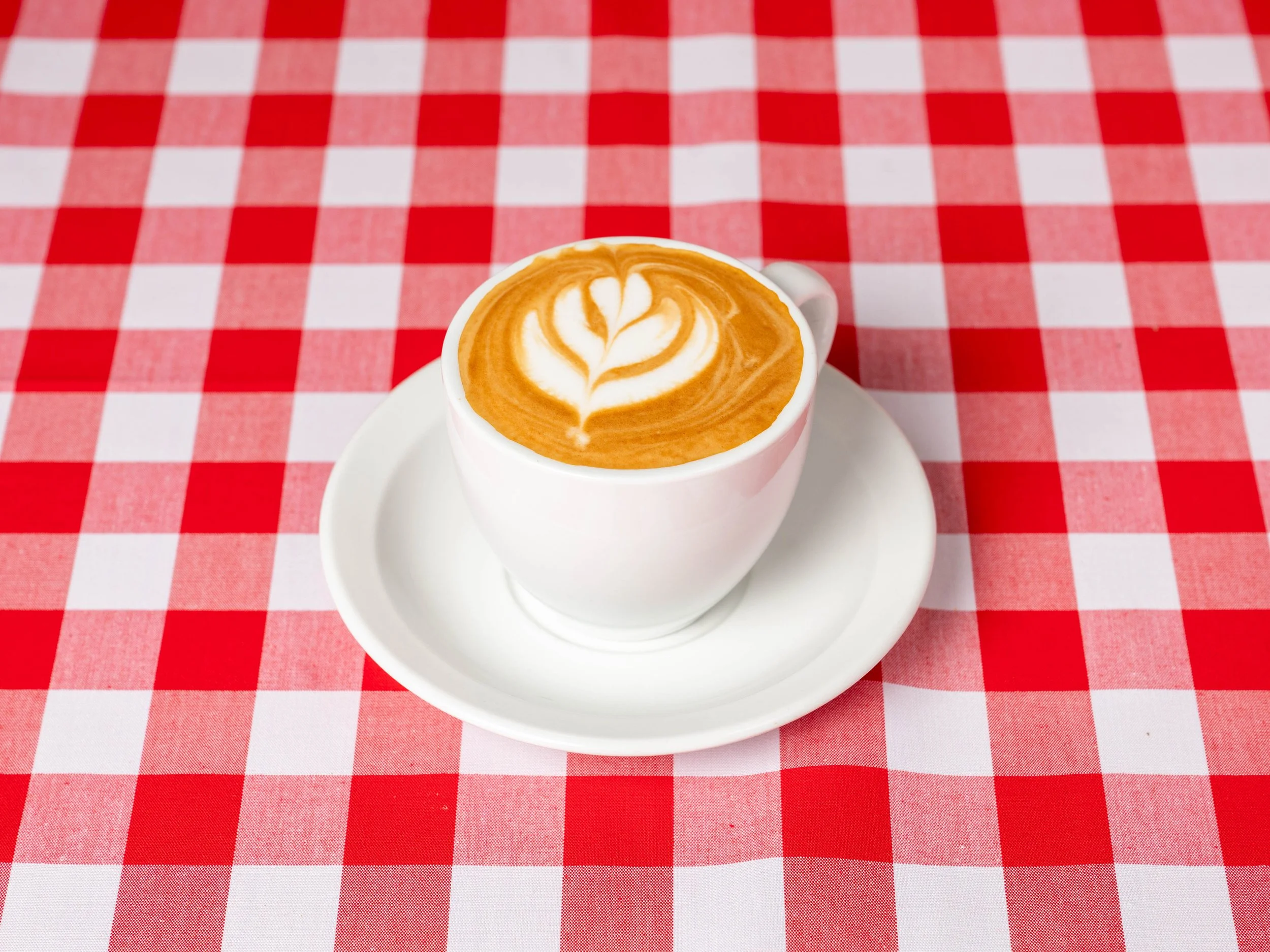 Charlies's pizza_latte flatwhite.jpg