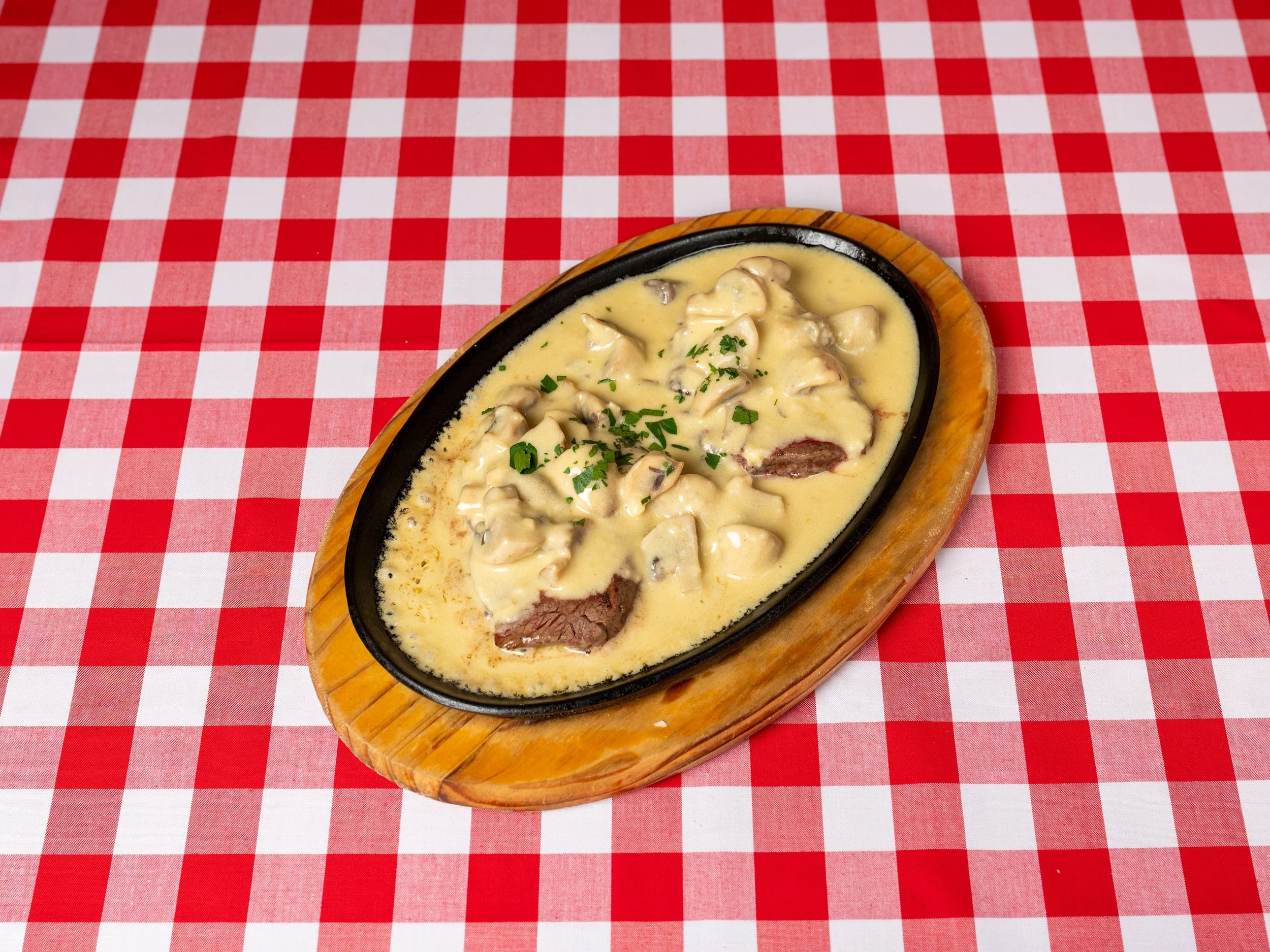 Charlies's pizza_mushroom steak.jpg