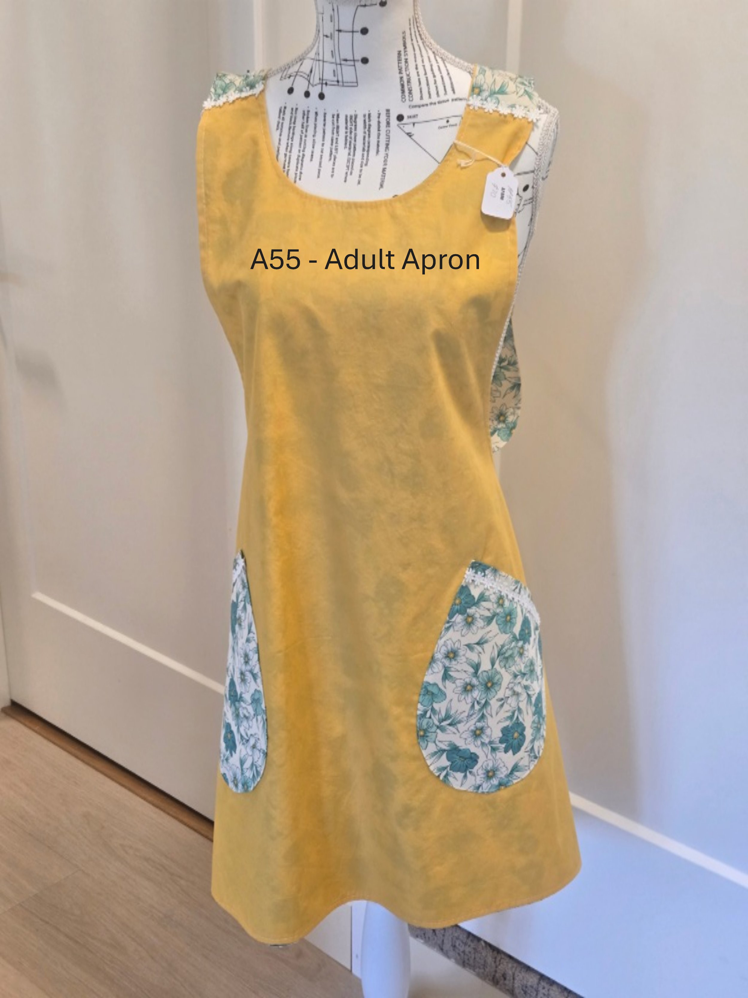 Vibrant Floral Pocket Apron