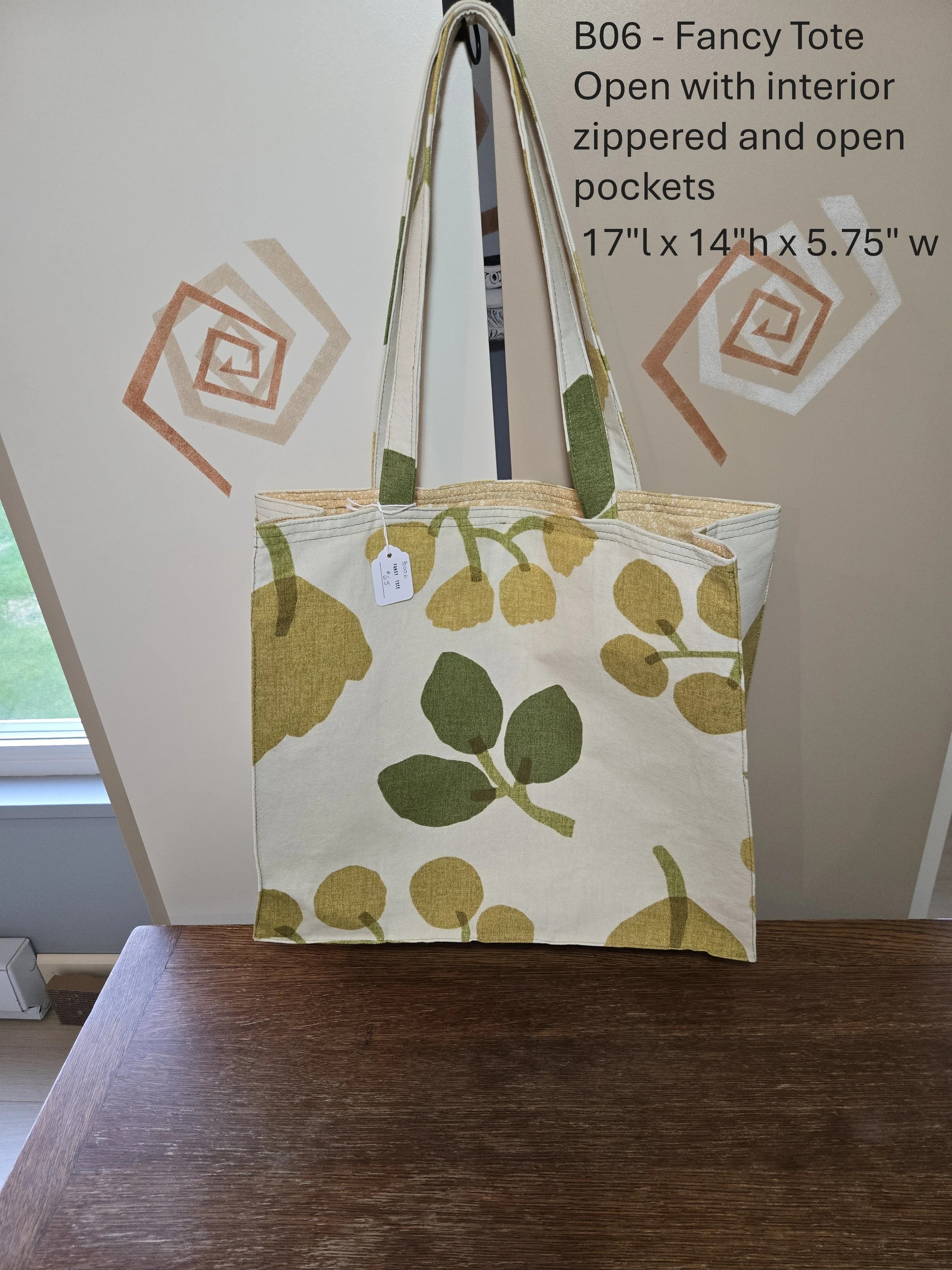 Botanical Fancy Tote with Interior Pockets