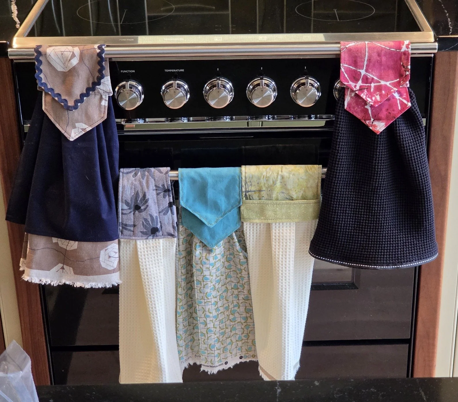 Kitchen towels to brighten up you home, dbfourdesign