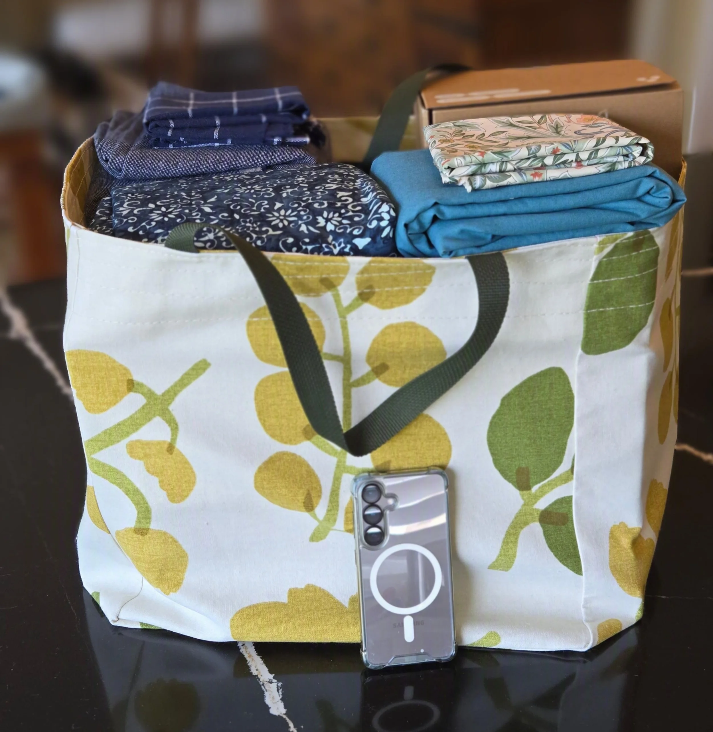 dbfourdesign .Market bags large and colourful.