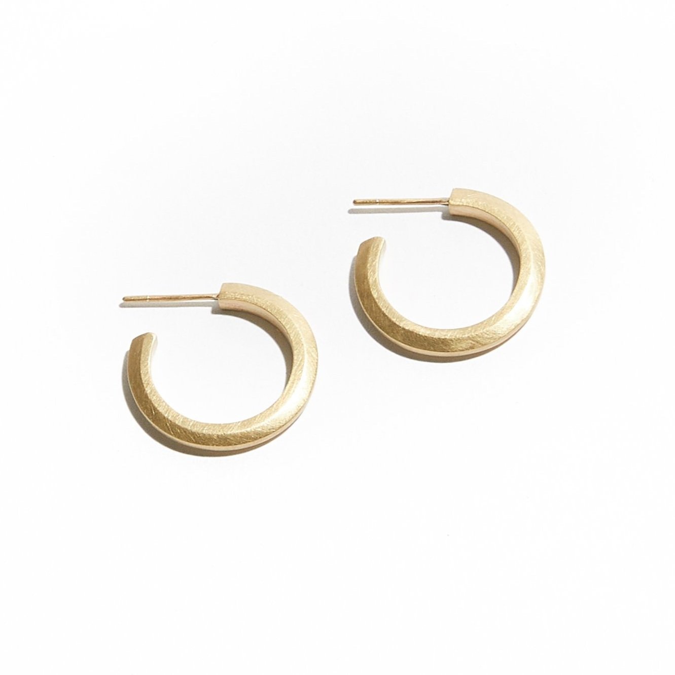 GOLD PROFILE HOOP EARRINGS SMALL