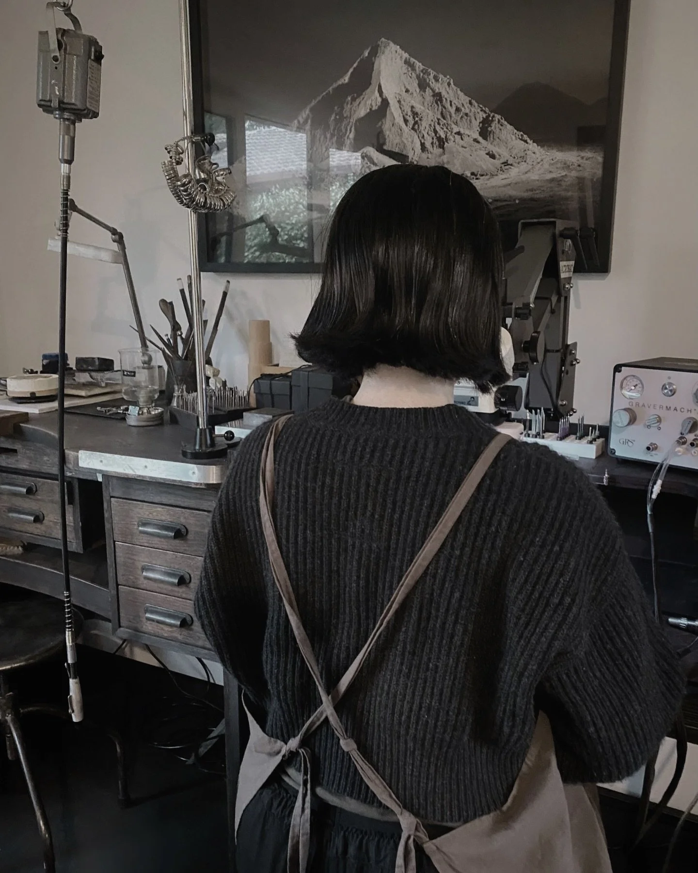 Our workshop is now based in Melbourne 🖤
Emma is currently accepting a limited number of custom commissions, with each piece thoughtfully designed and handcrafted in close collaboration with our clients.

Consultations are now open.
Enquire via emai